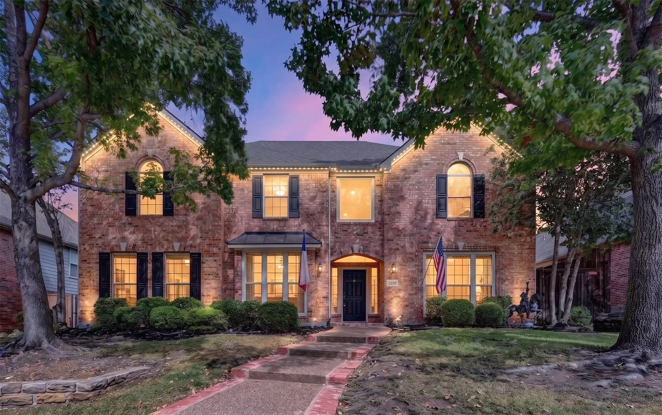 Single Family Residence For Sale in Rockwall County , 1425 Fairlakes Pointe Drive, Rockwall, Texas 75087, 5 Bedroom, 5 Bathroom, 3 Garage spaces, 3,936 Sqft, built in 1998, mls#21386416, Real Estate Agent in Rockwall, Homes For Sale in Rockwall county, Homes For Sale in Rockwall, Realtor in Rockwall Texas, Real Estate Brokerage Independent Realty Texas, Luminita Cordes Realtor