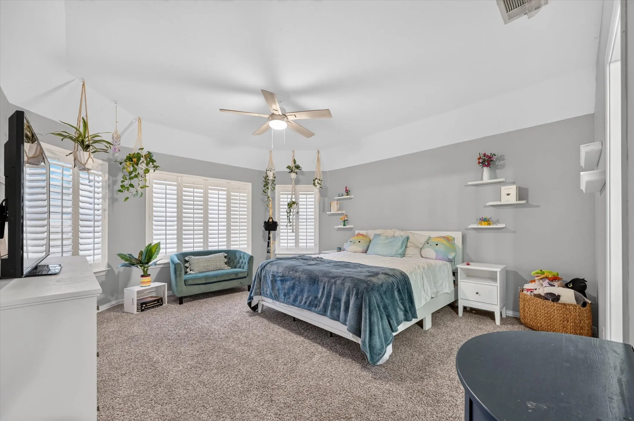 Single Family Residence For Sale in Rockwall County , 1425 Fairlakes Pointe Drive, Rockwall, Texas 75087, 5 Bedroom, 5 Bathroom, 3 Garage spaces, 3,936 Sqft, built in 1998, mls#21386416, Real Estate Agent in Rockwall, Homes For Sale in Rockwall county, Homes For Sale in Rockwall, Realtor in Rockwall Texas, Real Estate Brokerage Independent Realty Texas, Luminita Cordes Realtor