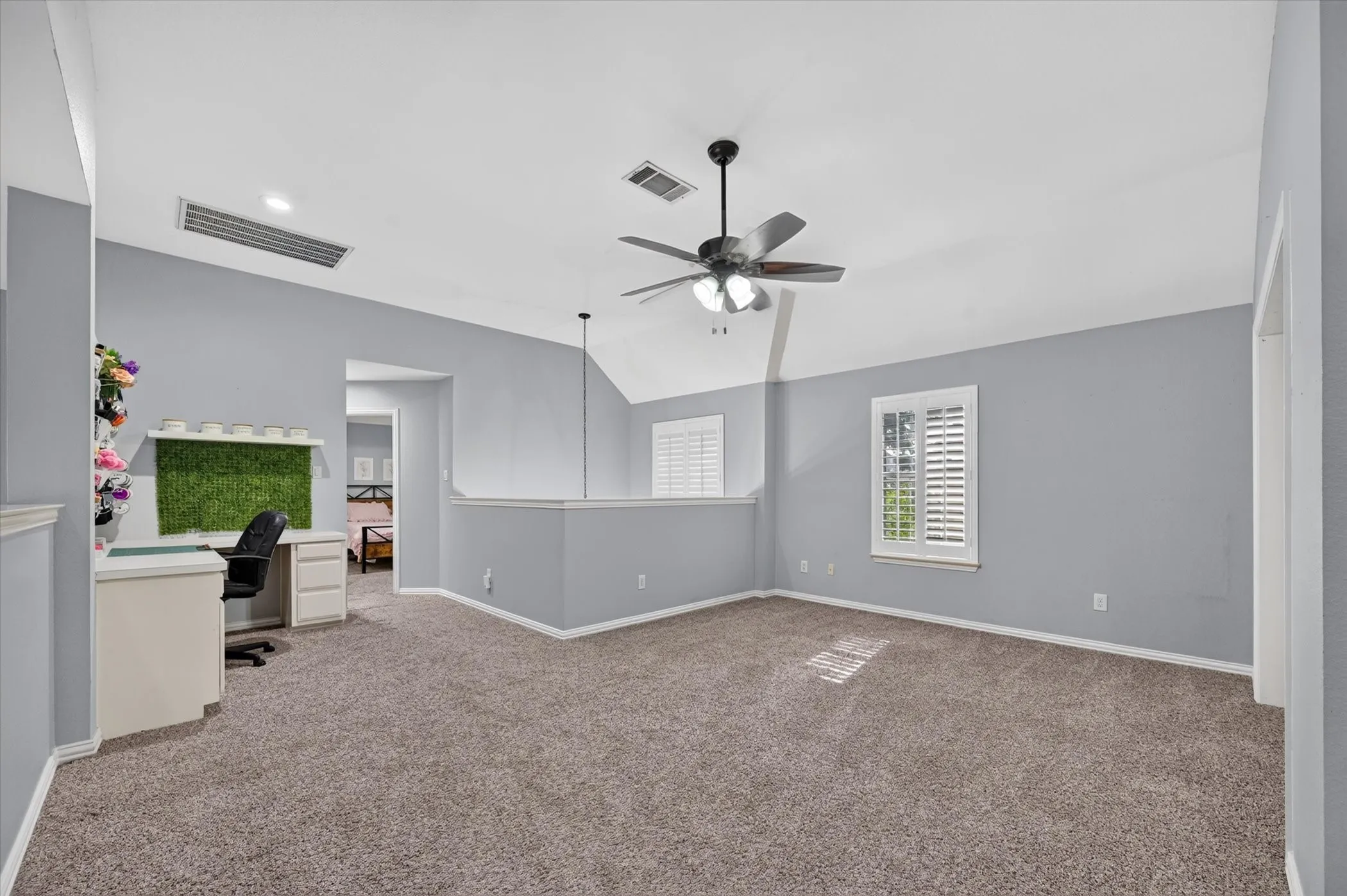 Single Family Residence For Sale in Rockwall County , 1425 Fairlakes Pointe Drive, Rockwall, Texas 75087, 5 Bedroom, 5 Bathroom, 3 Garage spaces, 3,936 Sqft, built in 1998, mls#21386416, Real Estate Agent in Rockwall, Homes For Sale in Rockwall county, Homes For Sale in Rockwall, Realtor in Rockwall Texas, Real Estate Brokerage Independent Realty Texas, Luminita Cordes Realtor