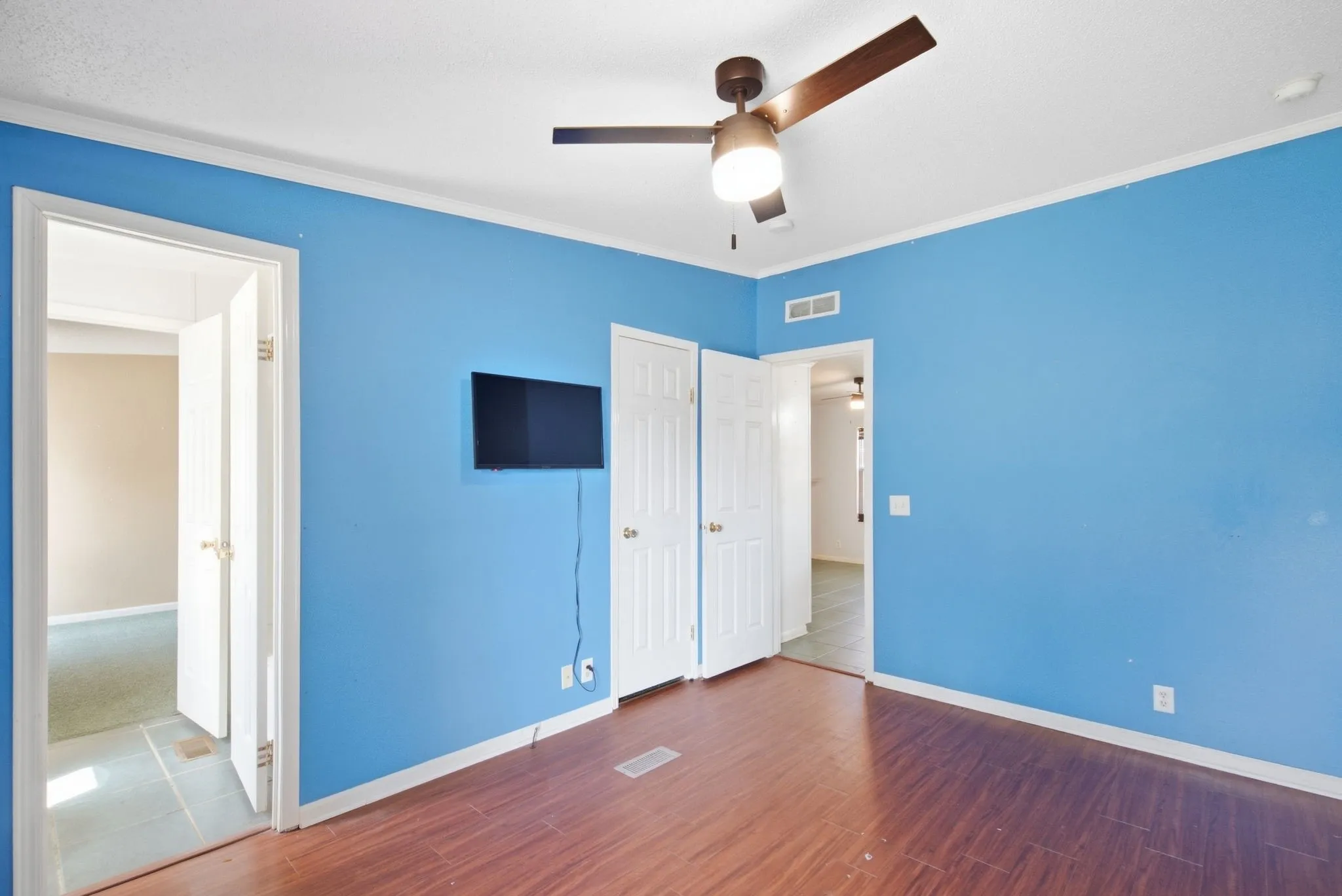 Mobile Home For Sale in Hood County , 105 Apache Street, Lipan, Texas 76462, 4 Bedroom, 3 Bathroom, Garage spaces, 2,280 Sqft, built in 2002, mls#21390128, Real Estate Agent in Lipan, Homes For Sale in Hood county, Homes For Sale in Lipan, Realtor in Lipan Texas, Real Estate Brokerage Independent Realty Texas, Luminita Cordes Realtor