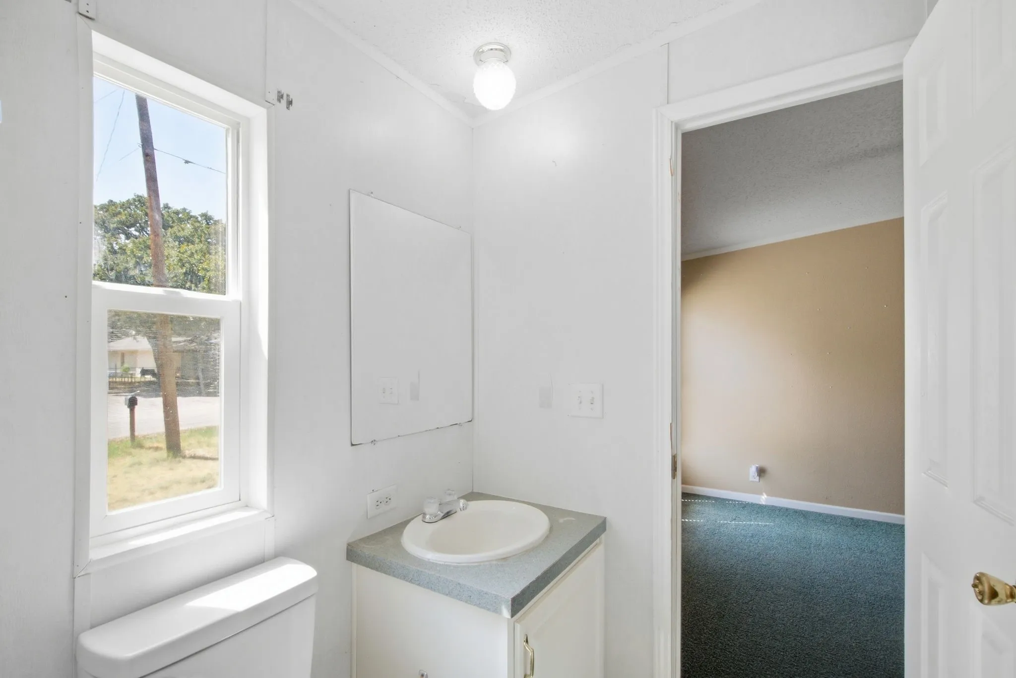 Mobile Home For Sale in Hood County , 105 Apache Street, Lipan, Texas 76462, 4 Bedroom, 3 Bathroom, Garage spaces, 2,280 Sqft, built in 2002, mls#21390128, Real Estate Agent in Lipan, Homes For Sale in Hood county, Homes For Sale in Lipan, Realtor in Lipan Texas, Real Estate Brokerage Independent Realty Texas, Luminita Cordes Realtor