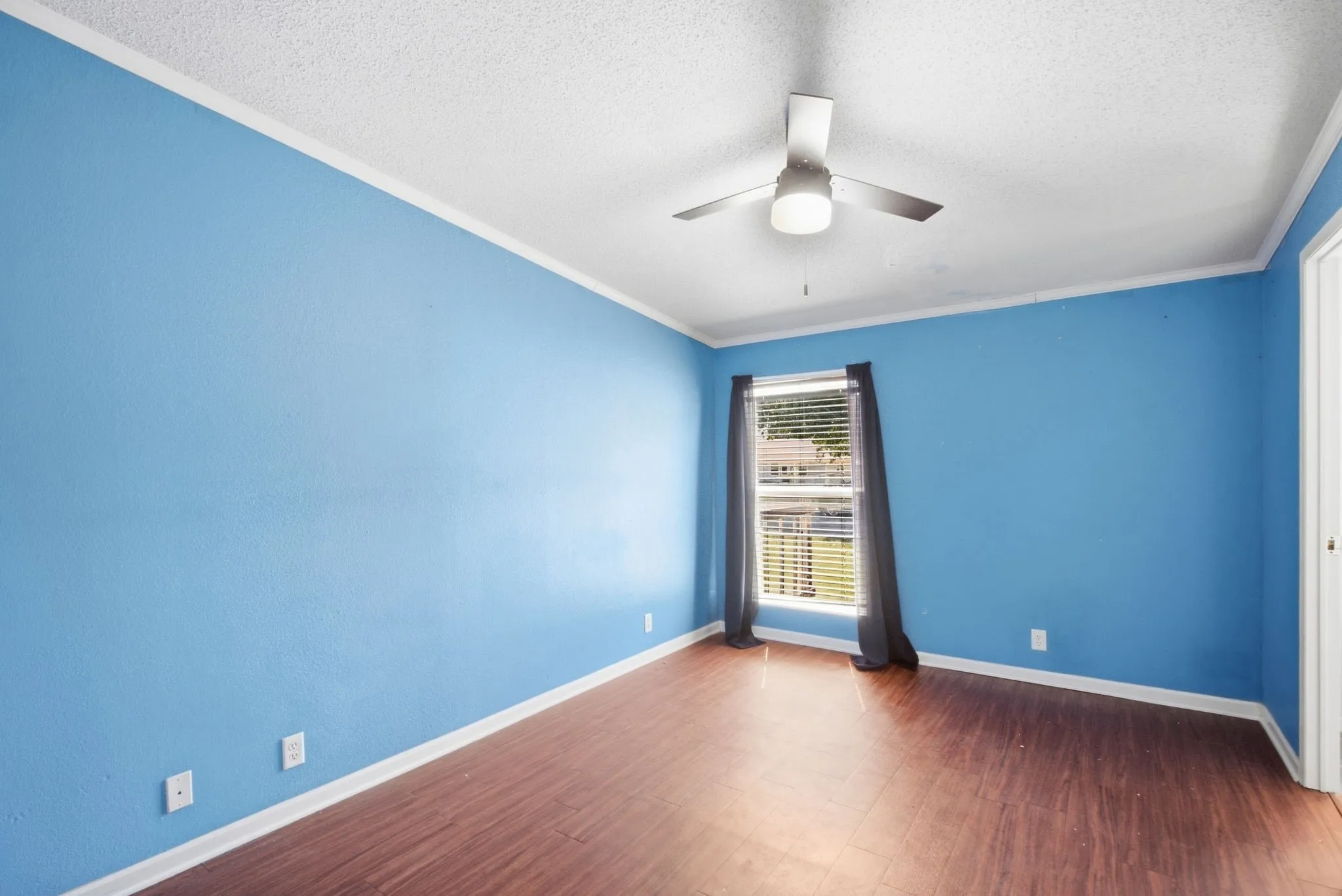 Mobile Home For Sale in Hood County , 105 Apache Street, Lipan, Texas 76462, 4 Bedroom, 3 Bathroom, Garage spaces, 2,280 Sqft, built in 2002, mls#21390128, Real Estate Agent in Lipan, Homes For Sale in Hood county, Homes For Sale in Lipan, Realtor in Lipan Texas, Real Estate Brokerage Independent Realty Texas, Luminita Cordes Realtor