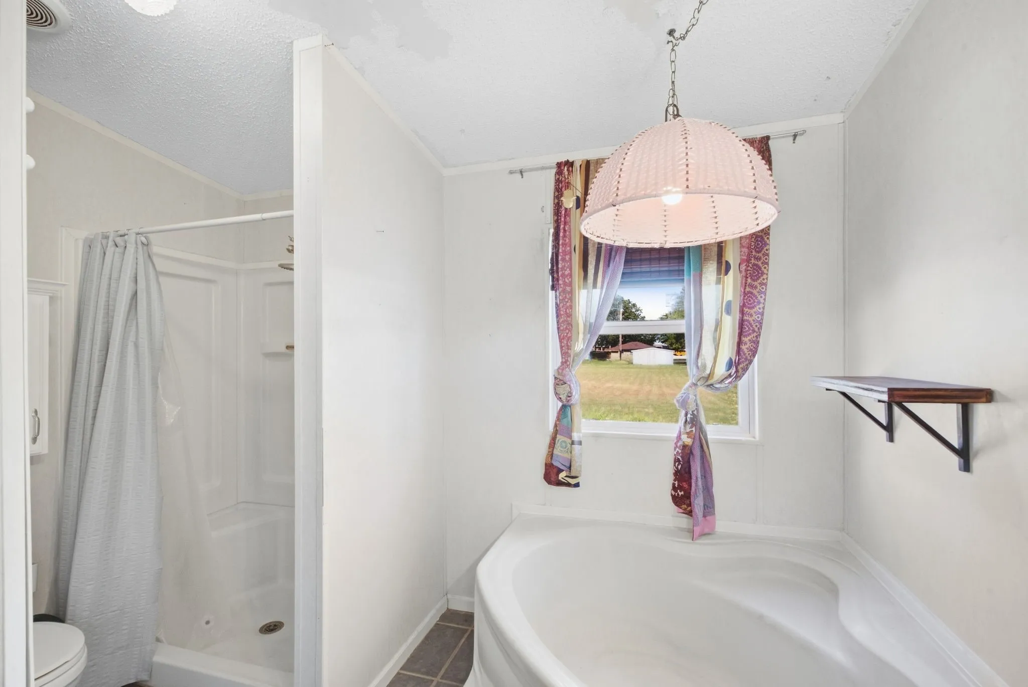 Mobile Home For Sale in Hood County , 105 Apache Street, Lipan, Texas 76462, 4 Bedroom, 3 Bathroom, Garage spaces, 2,280 Sqft, built in 2002, mls#21390128, Real Estate Agent in Lipan, Homes For Sale in Hood county, Homes For Sale in Lipan, Realtor in Lipan Texas, Real Estate Brokerage Independent Realty Texas, Luminita Cordes Realtor