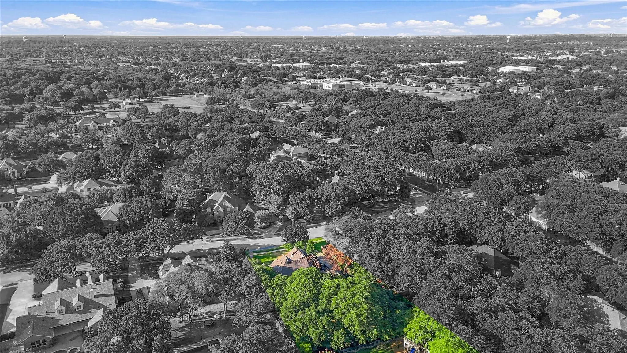 Single Family Residence For Sale in Tarrant County , 2806 Yorkshire Lane, Southlake, Texas 76092, 4 Bedroom, 3 Bathroom, 3 Garage spaces, 3,485 Sqft, built in 1997, mls#21390331, Real Estate Agent in Southlake, Homes For Sale in Tarrant county, Homes For Sale in Southlake, Realtor in Southlake Texas, Real Estate Brokerage Independent Realty Texas, Luminita Cordes Realtor