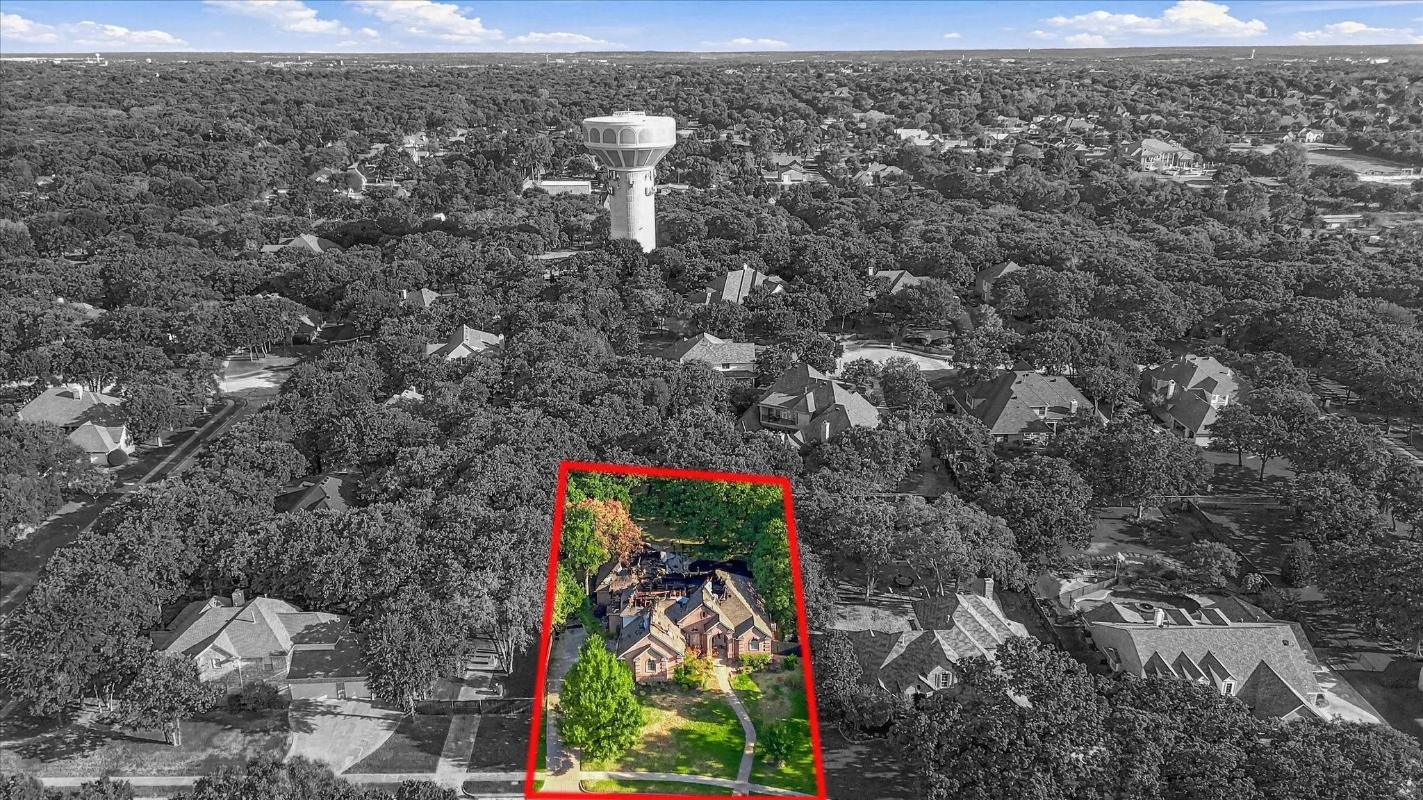 Single Family Residence For Sale in Tarrant County , 2806 Yorkshire Lane, Southlake, Texas 76092, 4 Bedroom, 3 Bathroom, 3 Garage spaces, 3,485 Sqft, built in 1997, mls#21390331, Real Estate Agent in Southlake, Homes For Sale in Tarrant county, Homes For Sale in Southlake, Realtor in Southlake Texas, Real Estate Brokerage Independent Realty Texas, Luminita Cordes Realtor