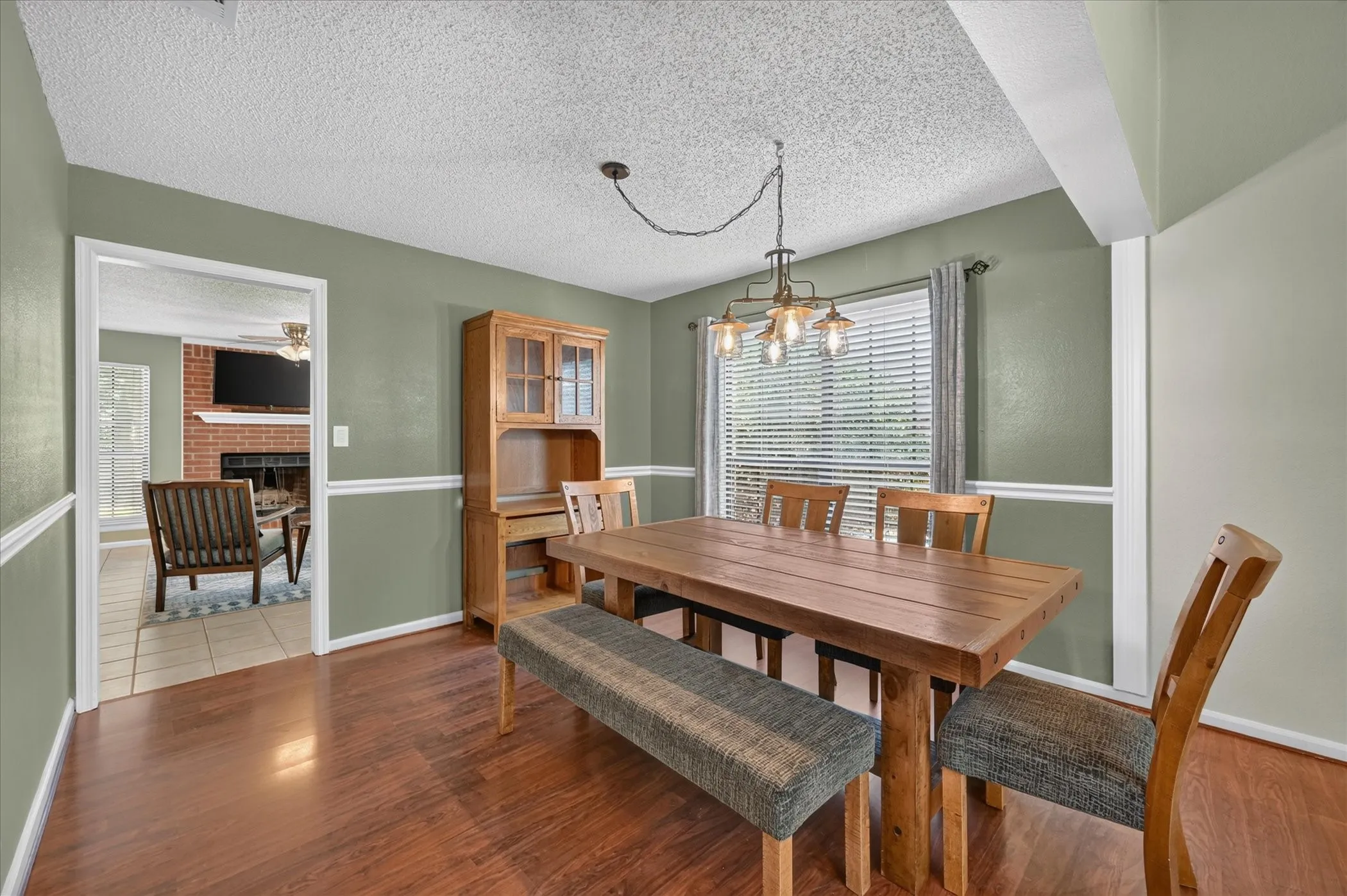 Formal Dining