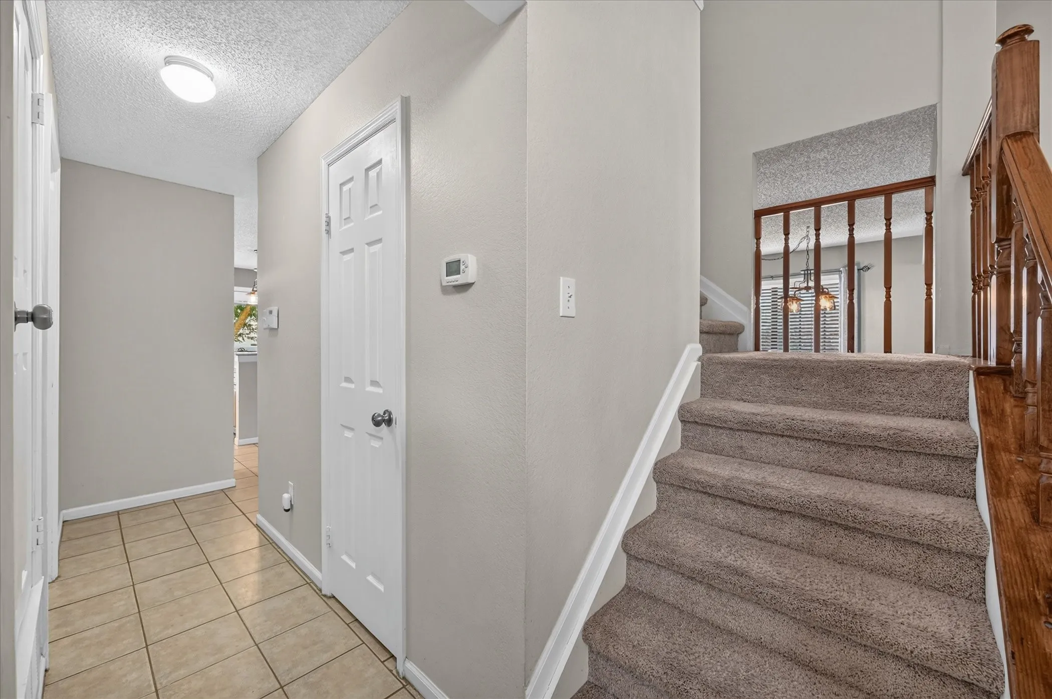Single Family Residence For Sale in Denton County , 1632 Fuqua Drive, Flower Mound, Texas 75028, 3 Bedroom, 3 Bathroom, 2 Garage spaces, 2,141 Sqft, built in 1987, mls#21385731, Real Estate Agent in Flower Mound, Homes For Sale in Denton county, Homes For Sale in Flower Mound, Realtor in Flower Mound Texas, Real Estate Brokerage Independent Realty Texas, Luminita Cordes Realtor