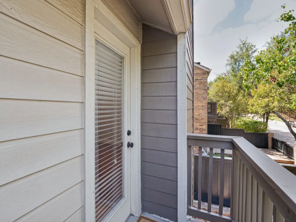 Condominium For Sale in Dallas County , 5616 Preston Oaks Road 110, Dallas, Texas 75254, 1 Bedroom, 1 Bathroom, 1 Garage spaces, 730 Sqft, built in 1981, mls#21390444, Real Estate Agent in Dallas, Homes For Sale in Dallas county, Homes For Sale in Dallas, Realtor in Dallas Texas, Real Estate Brokerage Independent Realty Texas, Luminita Cordes Realtor