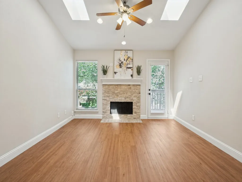 Condominium For Sale in Dallas County , 5616 Preston Oaks Road 110, Dallas, Texas 75254, 1 Bedroom, 1 Bathroom, 1 Garage spaces, 730 Sqft, built in 1981, mls#21390444, Real Estate Agent in Dallas, Homes For Sale in Dallas county, Homes For Sale in Dallas, Realtor in Dallas Texas, Real Estate Brokerage Independent Realty Texas, Luminita Cordes Realtor