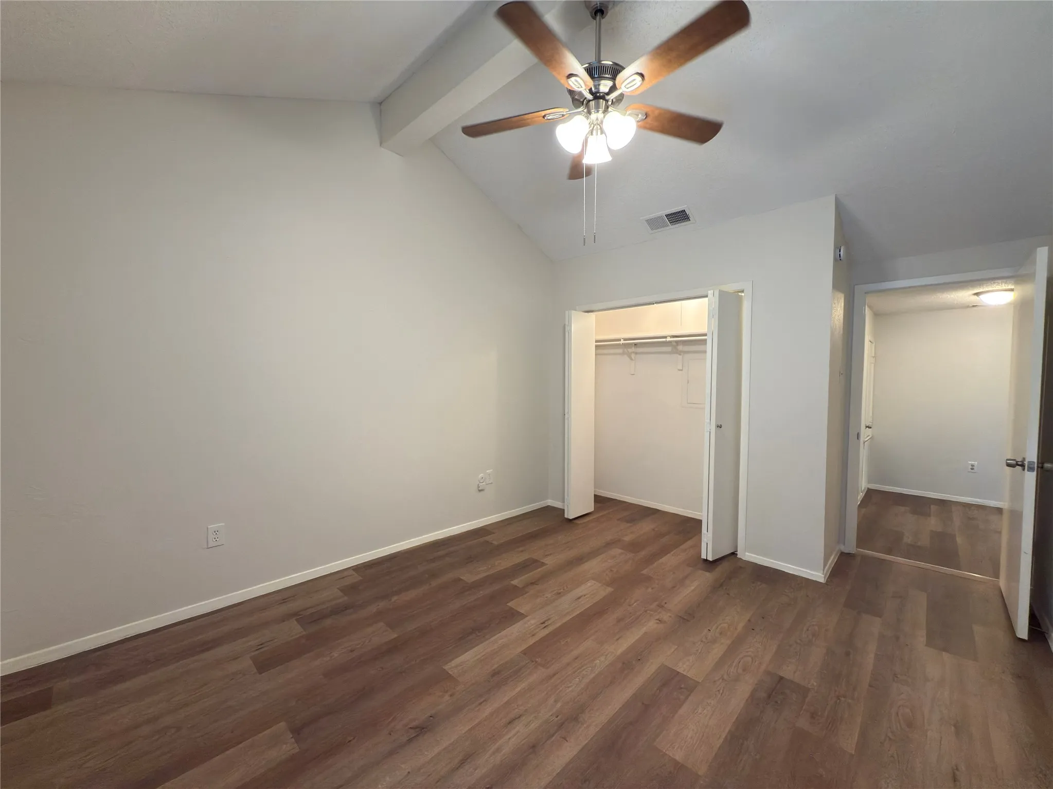 Condominium For Rent in Dallas County , 9696 Walnut Street 1917, Dallas, Texas 75243, 1 Bedroom, 1 Bathroom, Garage spaces, 730 Sqft, built in 1981, mls#21390470, Real Estate Agent in Dallas, Homes For Rent in Dallas county, Homes For Rent in Dallas, Realtor in Dallas Texas, Real Estate Brokerage Independent Realty Texas, Luminita Cordes Realtor