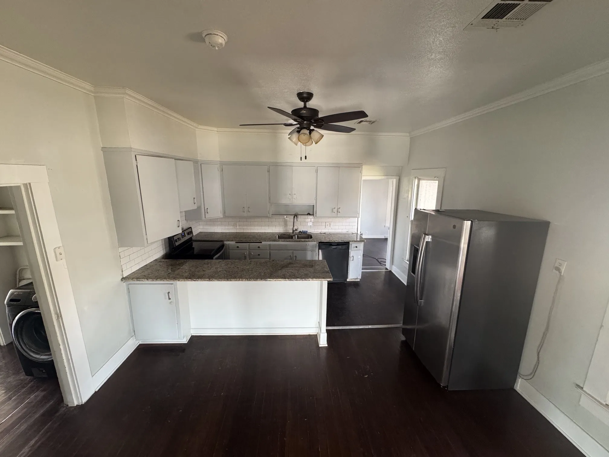 Single Family Residence For Rent in Mc Lennan County , 2025 Morrow Avenue, Waco, Texas 76707, 3 Bedroom, 2 Bathroom, Garage spaces, 1,792 Sqft, built in 1927, mls#21390480, Real Estate Agent in Waco, Homes For Rent in Mc Lennan county, Homes For Rent in Waco, Realtor in Waco Texas, Real Estate Brokerage Independent Realty Texas, Luminita Cordes Realtor