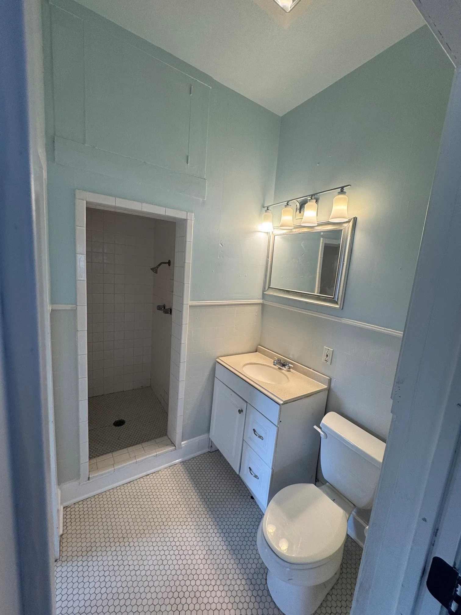 Single Family Residence For Rent in Mc Lennan County , 2025 Morrow Avenue, Waco, Texas 76707, 3 Bedroom, 2 Bathroom, Garage spaces, 1,792 Sqft, built in 1927, mls#21390480, Real Estate Agent in Waco, Homes For Rent in Mc Lennan county, Homes For Rent in Waco, Realtor in Waco Texas, Real Estate Brokerage Independent Realty Texas, Luminita Cordes Realtor