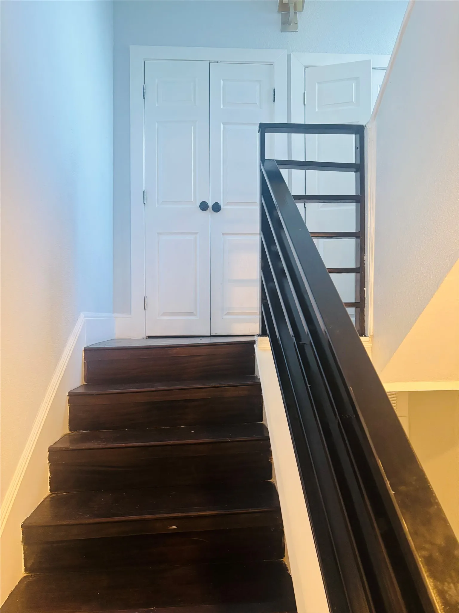 Condominium For Rent in Dallas County , 5815 Phoenix Drive 3A12, Dallas, Texas 75231, 2 Bedroom, 2 Bathroom, 2 Garage spaces, 1,175 Sqft, built in 1981, mls#21390478, Real Estate Agent in Dallas, Homes For Rent in Dallas county, Homes For Rent in Dallas, Realtor in Dallas Texas, Real Estate Brokerage Independent Realty Texas, Luminita Cordes Realtor