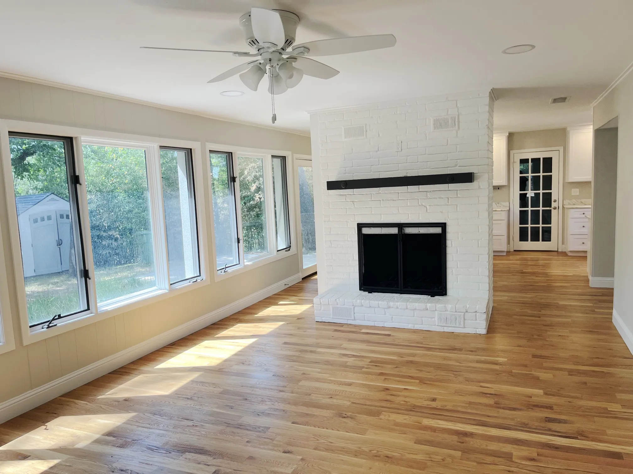 Single Family Residence For Sale in Denton County , 1621 Holly Place, Flower Mound, Texas 75022, 4 Bedroom, 2 Bathroom, Garage spaces, 2,634 Sqft, built in 1975, mls#21389838, Real Estate Agent in Flower Mound, Homes For Sale in Denton county, Homes For Sale in Flower Mound, Realtor in Flower Mound Texas, Real Estate Brokerage Independent Realty Texas, Luminita Cordes Realtor