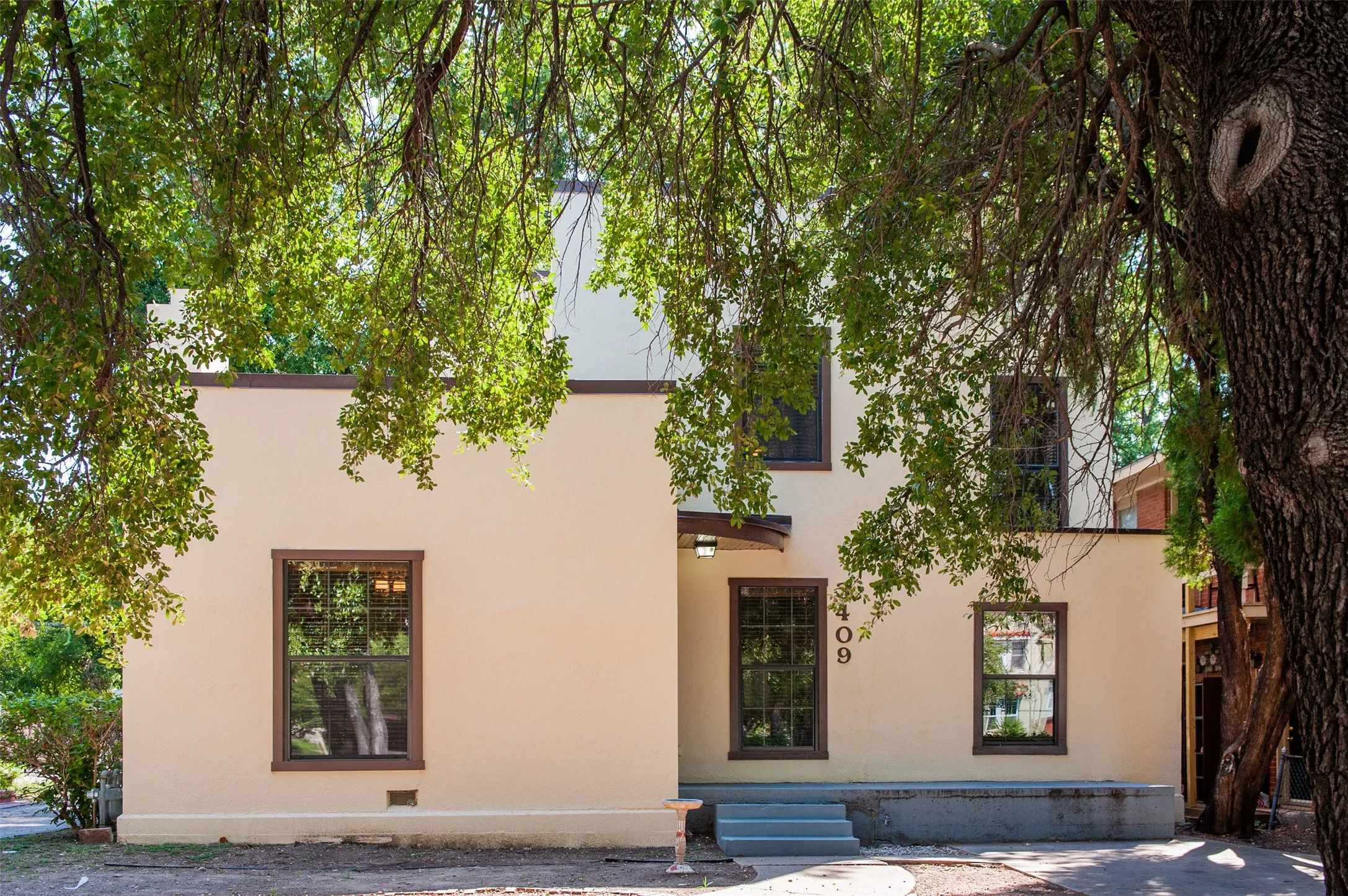 Single Family Residence For Rent in Tarrant County , 3409 S University Drive, Fort Worth, Texas 76109, 4 Bedroom, 2 Bathroom, Garage spaces, 1,760 Sqft, built in 1938, mls#21390466, Real Estate Agent in Fort Worth, Homes For Rent in Tarrant county, Homes For Rent in Fort Worth, Realtor in Fort Worth Texas, Real Estate Brokerage Independent Realty Texas, Luminita Cordes Realtor