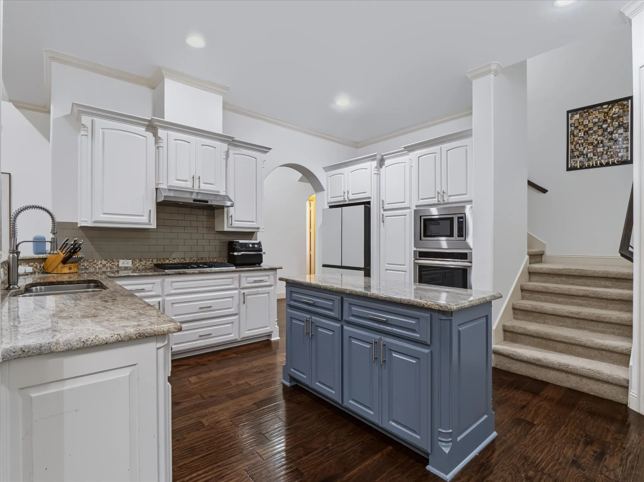 Single Family Residence For Rent in Tarrant County , 4720 Trevor Trail, Grapevine, Texas 76051, 4 Bedroom, 3 Bathroom, 2 Garage spaces, 2,946 Sqft, built in 2012, mls#21390242, Real Estate Agent in Grapevine, Homes For Rent in Tarrant county, Homes For Rent in Grapevine, Realtor in Grapevine Texas, Real Estate Brokerage Independent Realty Texas, Luminita Cordes Realtor