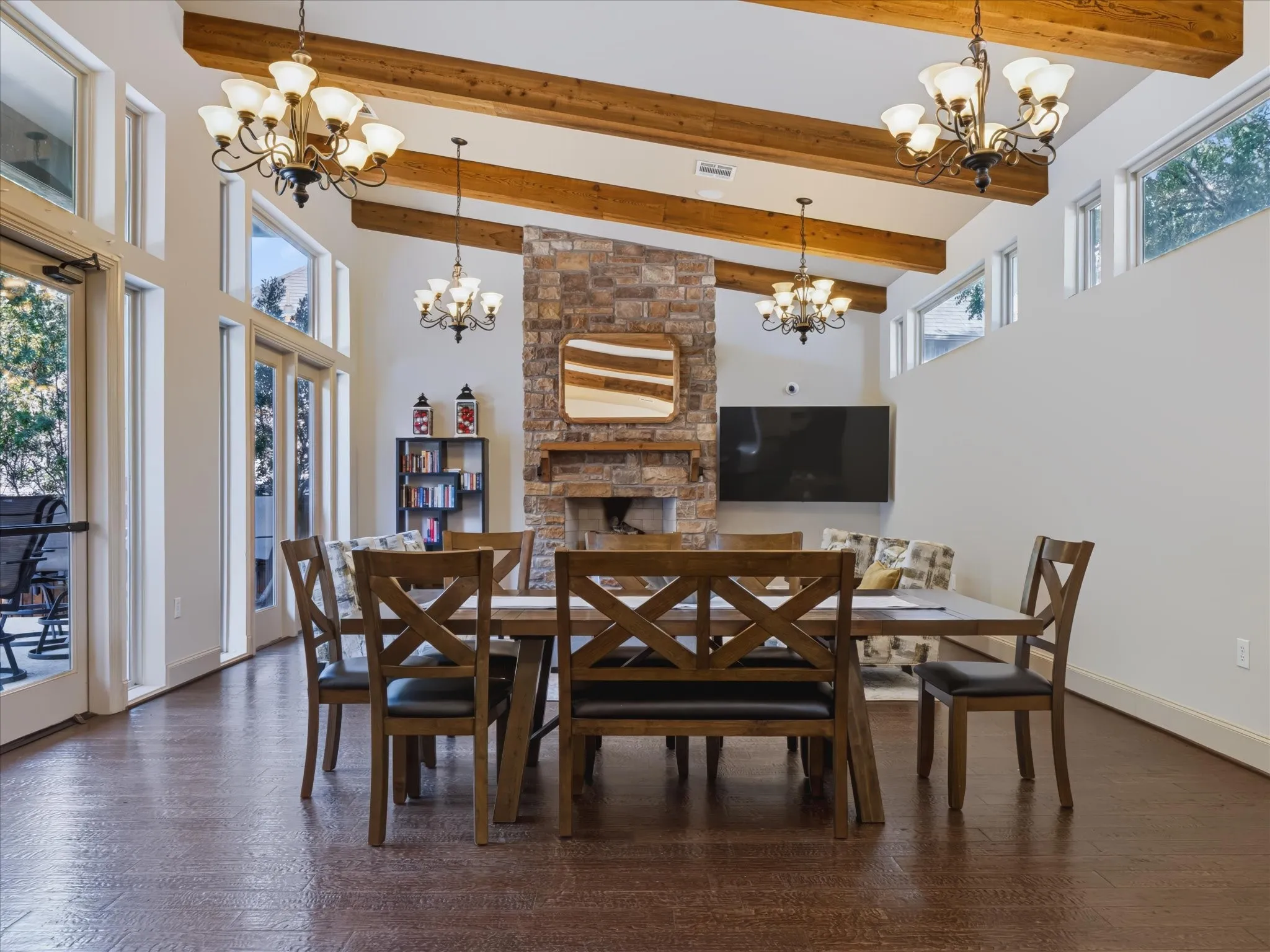 Single Family Residence For Rent in Tarrant County , 4720 Trevor Trail, Grapevine, Texas 76051, 4 Bedroom, 3 Bathroom, 2 Garage spaces, 2,946 Sqft, built in 2012, mls#21390242, Real Estate Agent in Grapevine, Homes For Rent in Tarrant county, Homes For Rent in Grapevine, Realtor in Grapevine Texas, Real Estate Brokerage Independent Realty Texas, Luminita Cordes Realtor
