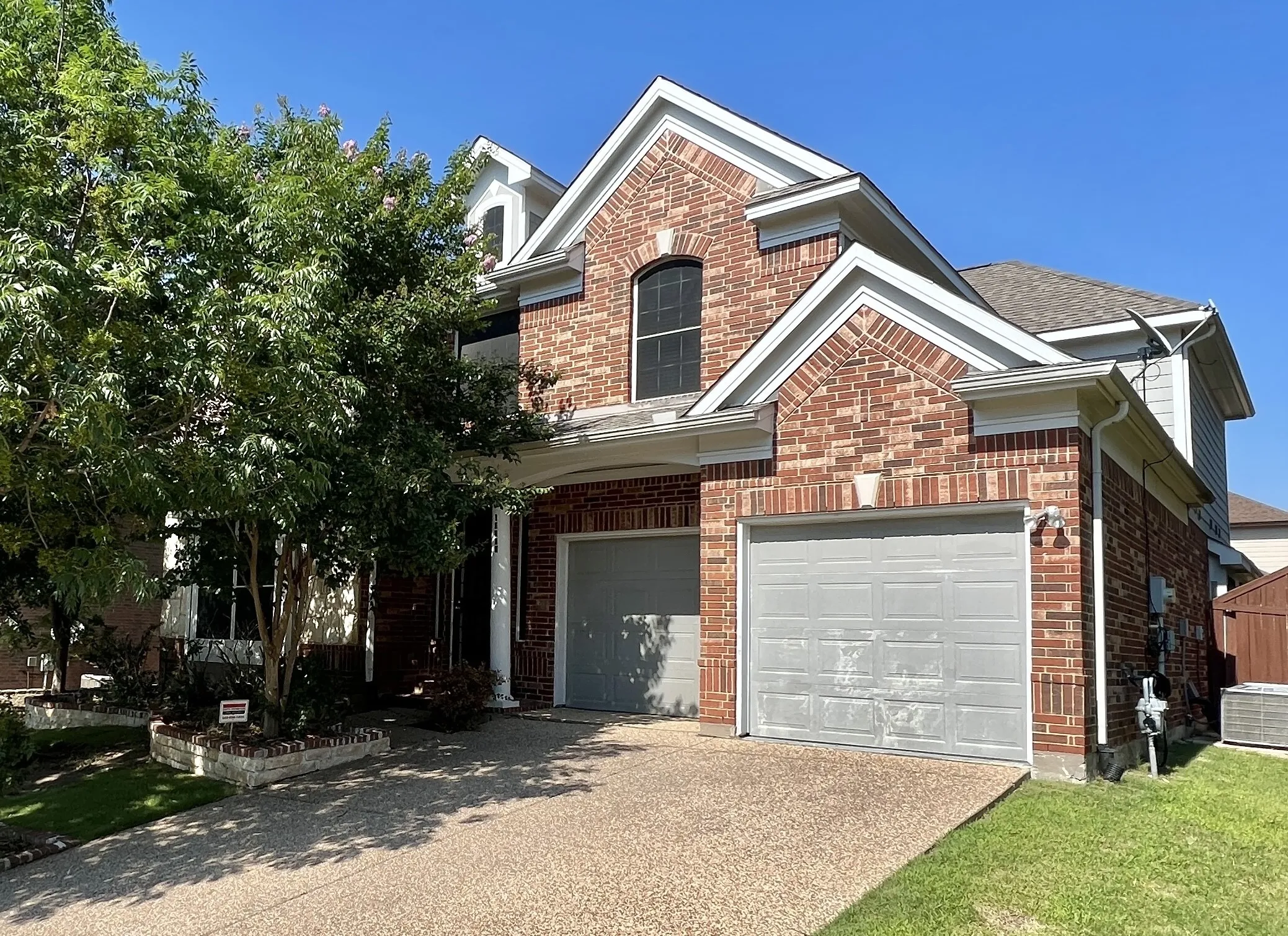 Single Family Residence For Rent in Dallas County , 10404 OFFSHORE Drive, Irving, Texas 75063, 4 Bedroom, 4 Bathroom, 2 Garage spaces, 3,345 Sqft, built in 2007, mls#21390416, Real Estate Agent in Irving, Homes For Rent in Dallas county, Homes For Rent in Irving, Realtor in Irving Texas, Real Estate Brokerage Independent Realty Texas, Luminita Cordes Realtor
