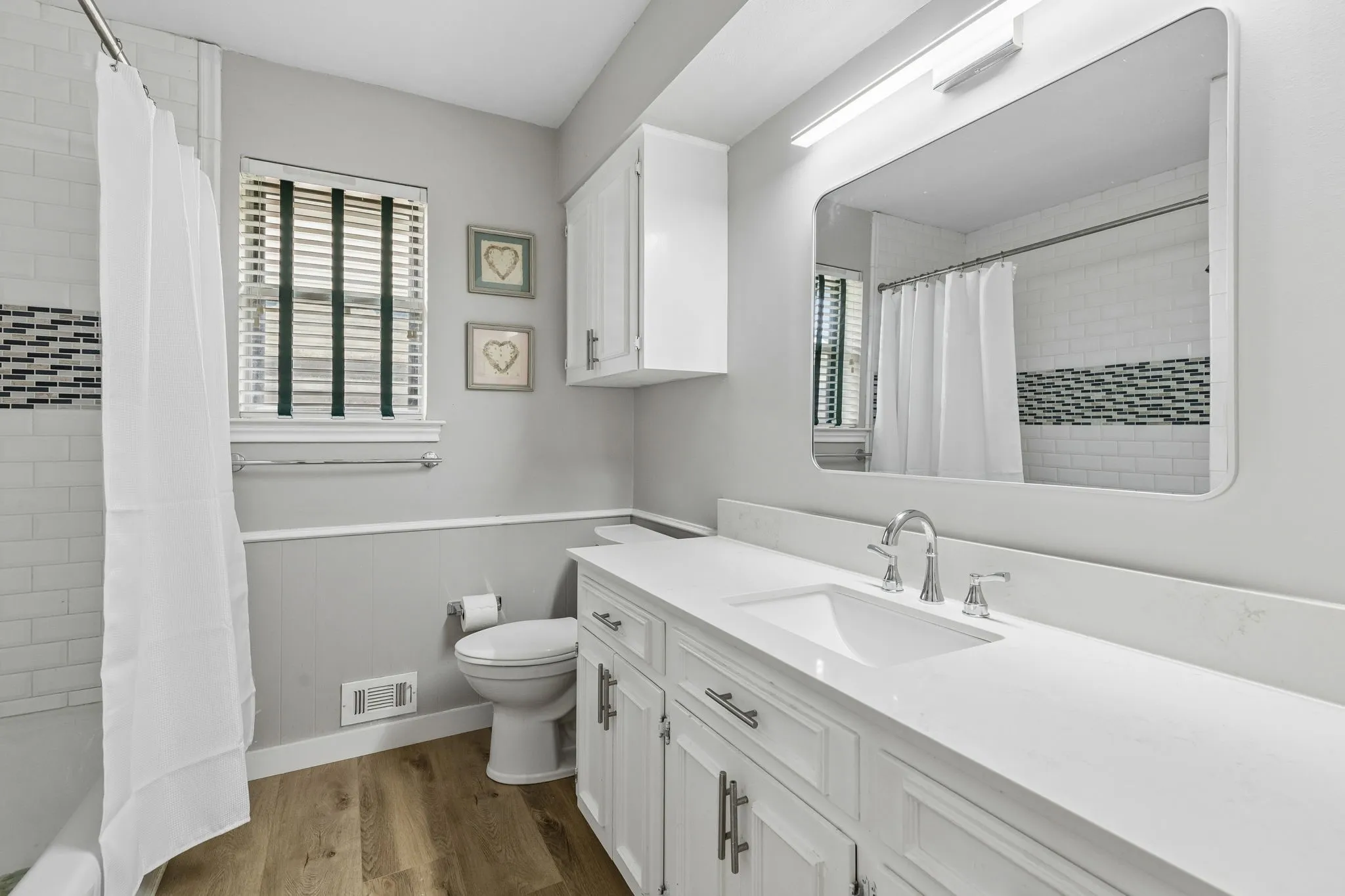 Single Family Residence For Sale in Collin County , 304 Meadowlark Drive, Richardson, Texas 75080, 4 Bedroom, 3 Bathroom, 2 Garage spaces, 2,192 Sqft, built in 1970, mls#21389176, Real Estate Agent in Richardson, Homes For Sale in Collin county, Homes For Sale in Richardson, Realtor in Richardson Texas, Real Estate Brokerage Independent Realty Texas, Luminita Cordes Realtor