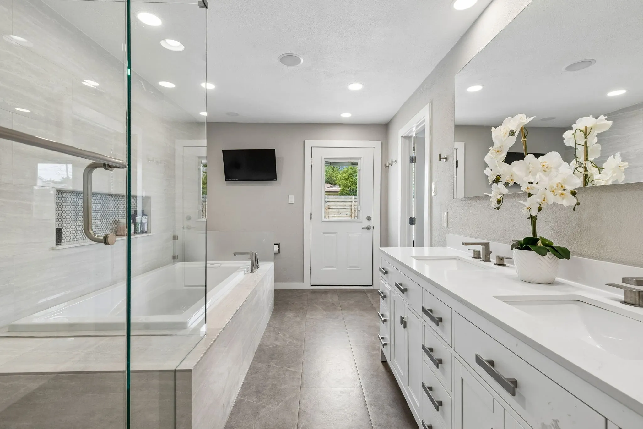 Single Family Residence For Sale in Collin County , 304 Meadowlark Drive, Richardson, Texas 75080, 4 Bedroom, 3 Bathroom, 2 Garage spaces, 2,192 Sqft, built in 1970, mls#21389176, Real Estate Agent in Richardson, Homes For Sale in Collin county, Homes For Sale in Richardson, Realtor in Richardson Texas, Real Estate Brokerage Independent Realty Texas, Luminita Cordes Realtor