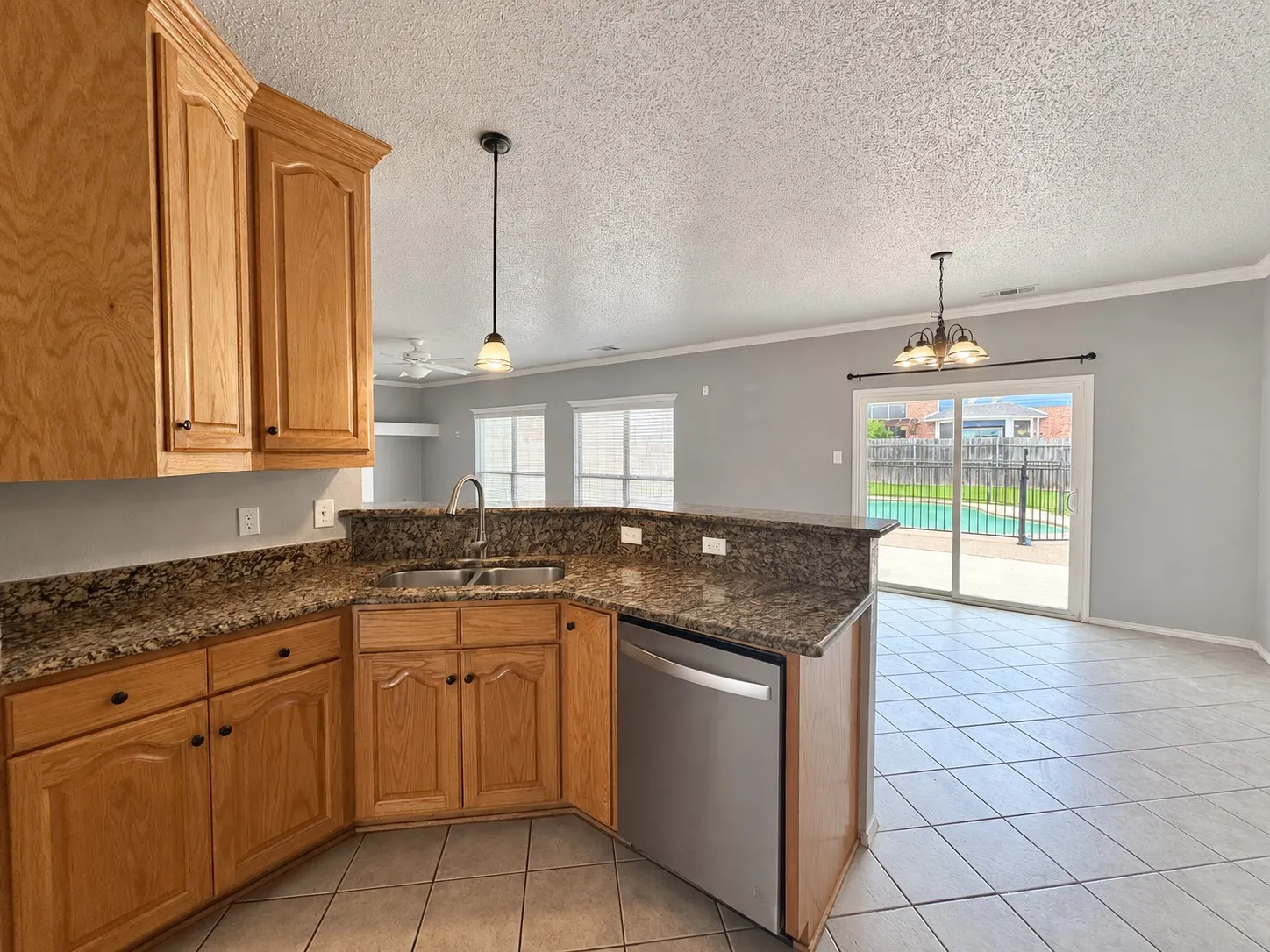 Single Family Residence For Rent in Tarrant County , 5709 Parkwood Trail, Haltom City, Texas 76137, 4 Bedroom, 3 Bathroom, 2 Garage spaces, 3,120 Sqft, built in 2001, mls#21388442, Real Estate Agent in Haltom City, Homes For Rent in Tarrant county, Homes For Rent in Haltom City, Realtor in Haltom City Texas, Real Estate Brokerage Independent Realty Texas, Luminita Cordes Realtor