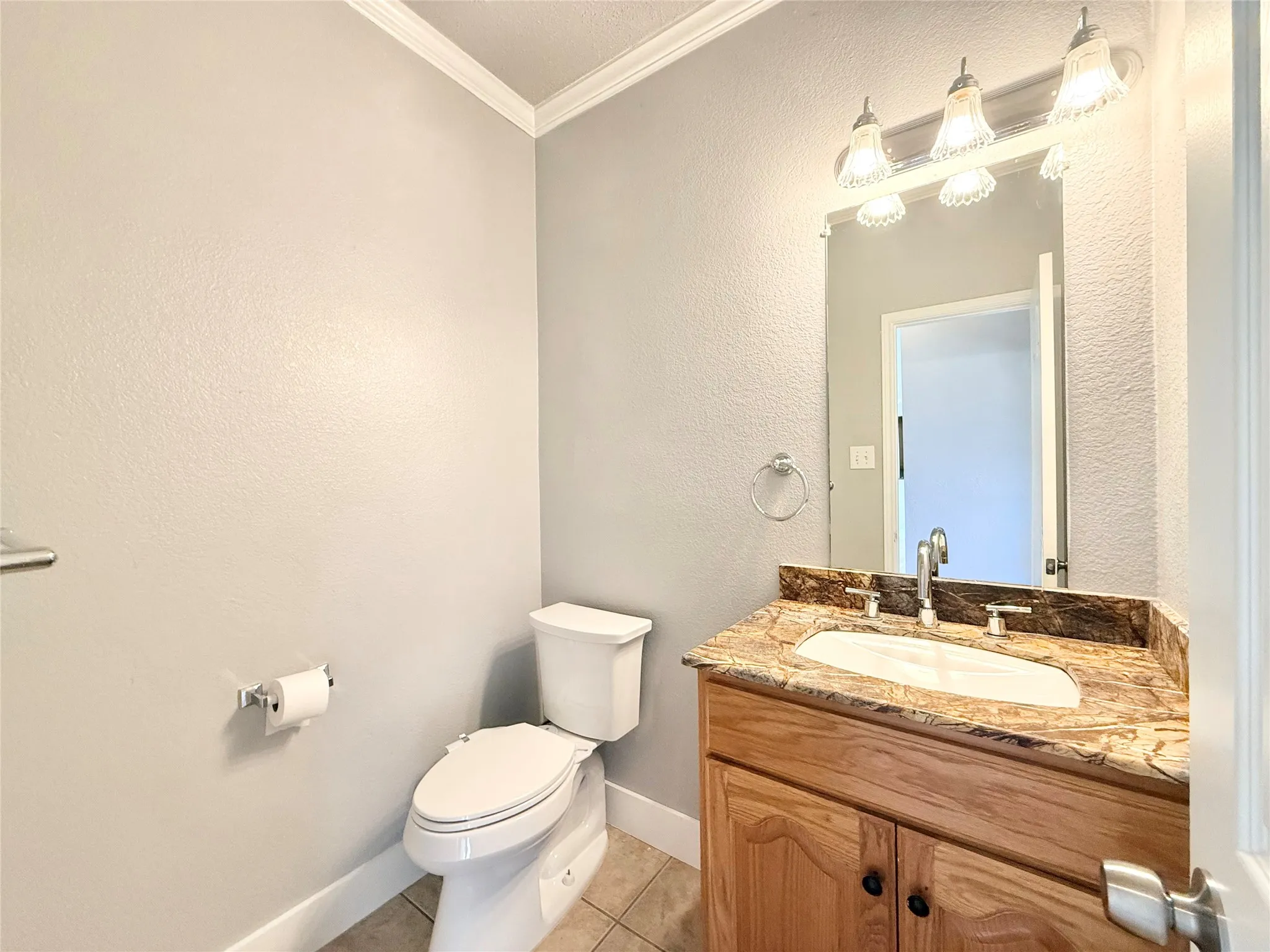 Single Family Residence For Rent in Tarrant County , 5709 Parkwood Trail, Haltom City, Texas 76137, 4 Bedroom, 3 Bathroom, 2 Garage spaces, 3,120 Sqft, built in 2001, mls#21388442, Real Estate Agent in Haltom City, Homes For Rent in Tarrant county, Homes For Rent in Haltom City, Realtor in Haltom City Texas, Real Estate Brokerage Independent Realty Texas, Luminita Cordes Realtor