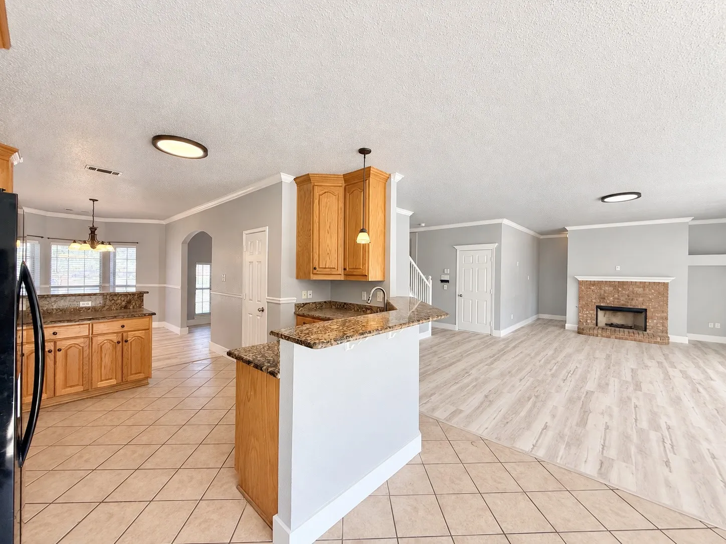 Single Family Residence For Rent in Tarrant County , 5709 Parkwood Trail, Haltom City, Texas 76137, 4 Bedroom, 3 Bathroom, 2 Garage spaces, 3,120 Sqft, built in 2001, mls#21388442, Real Estate Agent in Haltom City, Homes For Rent in Tarrant county, Homes For Rent in Haltom City, Realtor in Haltom City Texas, Real Estate Brokerage Independent Realty Texas, Luminita Cordes Realtor