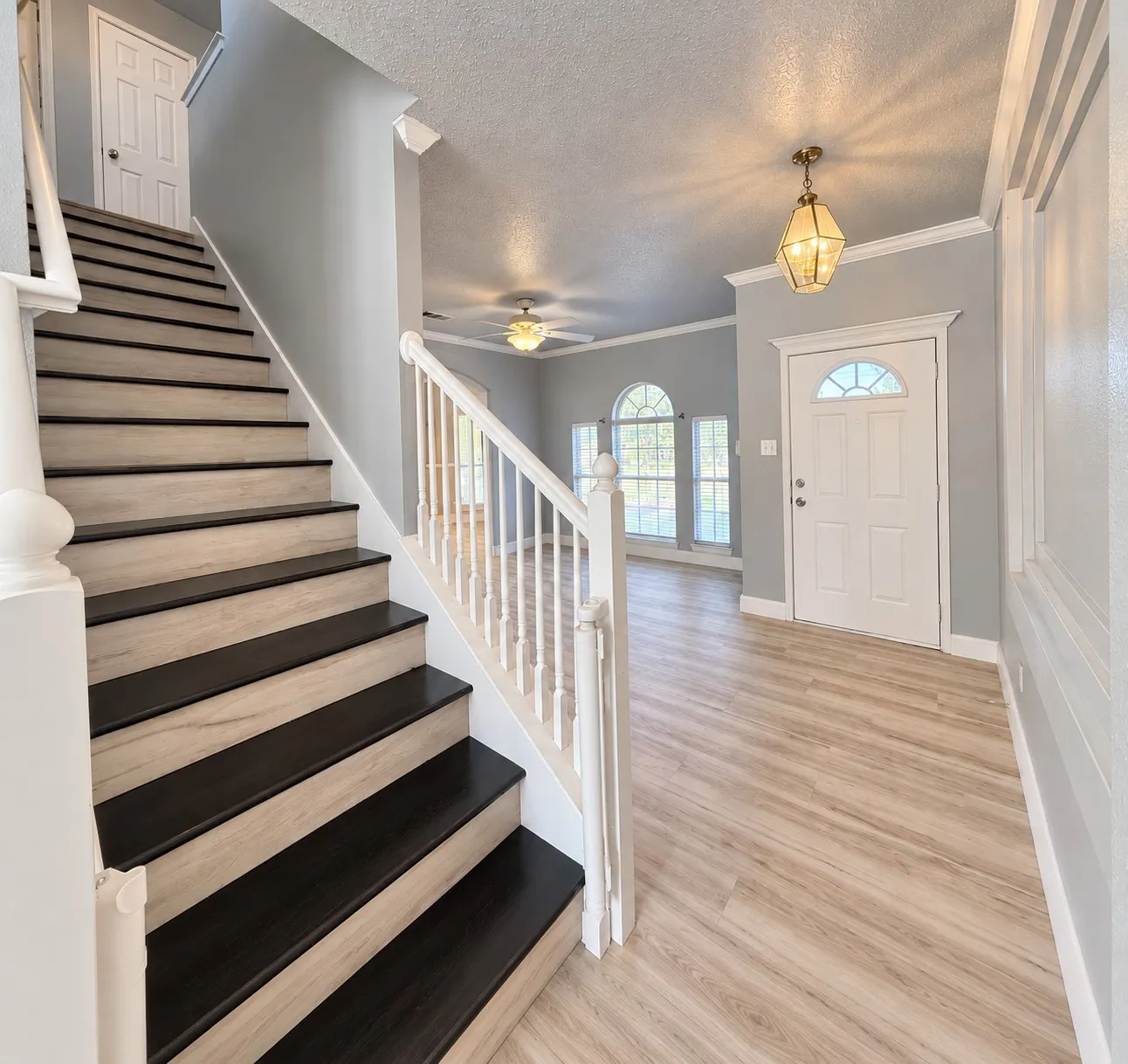 Single Family Residence For Rent in Tarrant County , 5709 Parkwood Trail, Haltom City, Texas 76137, 4 Bedroom, 3 Bathroom, 2 Garage spaces, 3,120 Sqft, built in 2001, mls#21388442, Real Estate Agent in Haltom City, Homes For Rent in Tarrant county, Homes For Rent in Haltom City, Realtor in Haltom City Texas, Real Estate Brokerage Independent Realty Texas, Luminita Cordes Realtor