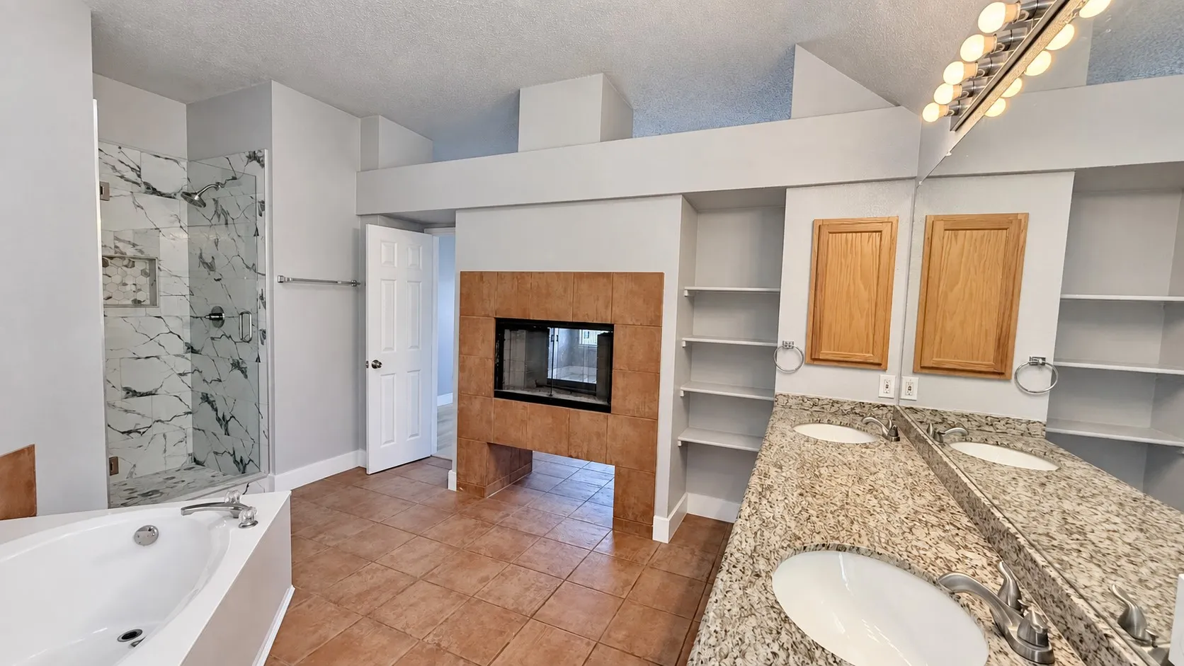 Single Family Residence For Rent in Tarrant County , 5709 Parkwood Trail, Haltom City, Texas 76137, 4 Bedroom, 3 Bathroom, 2 Garage spaces, 3,120 Sqft, built in 2001, mls#21388442, Real Estate Agent in Haltom City, Homes For Rent in Tarrant county, Homes For Rent in Haltom City, Realtor in Haltom City Texas, Real Estate Brokerage Independent Realty Texas, Luminita Cordes Realtor