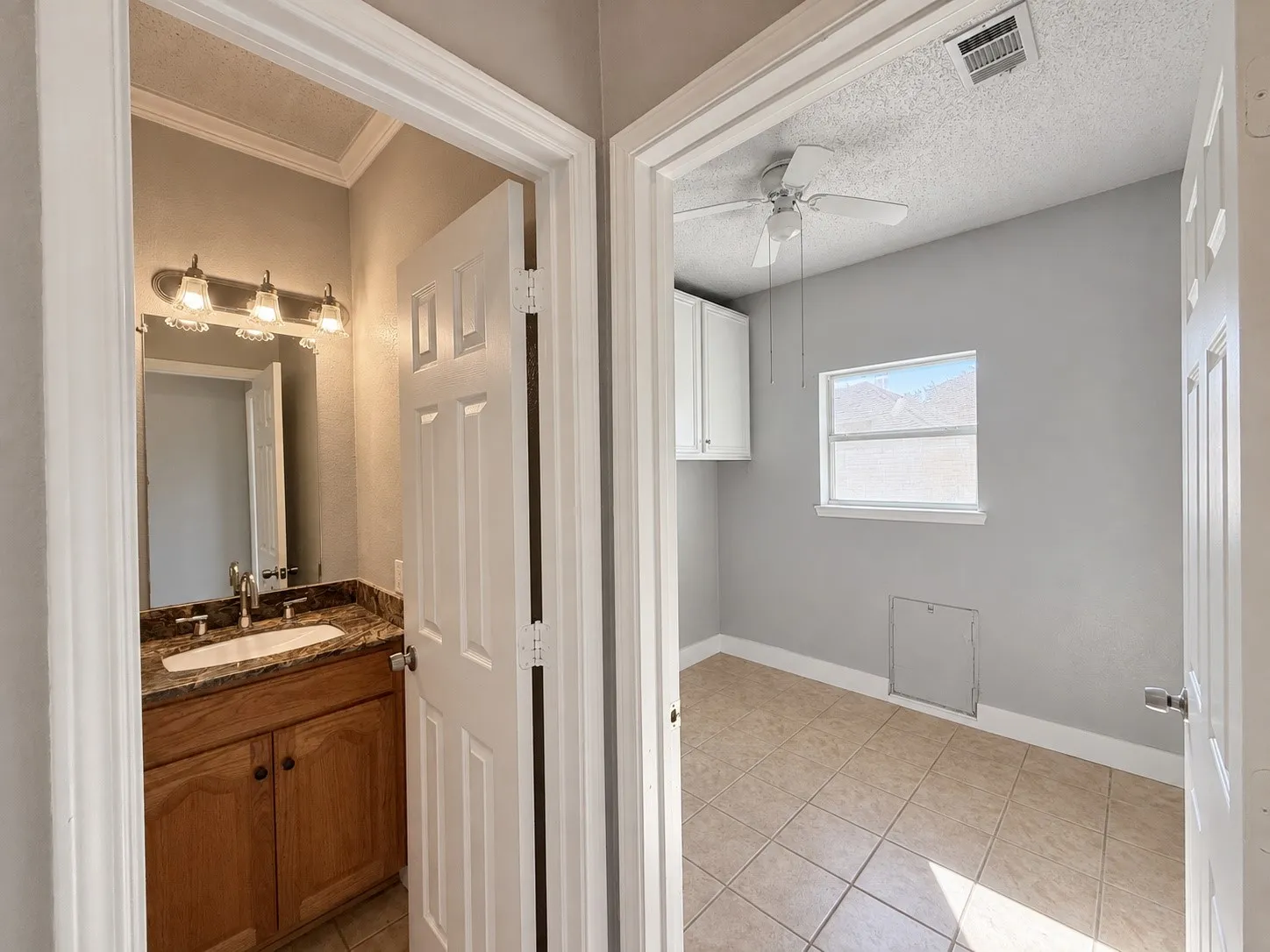 Single Family Residence For Rent in Tarrant County , 5709 Parkwood Trail, Haltom City, Texas 76137, 4 Bedroom, 3 Bathroom, 2 Garage spaces, 3,120 Sqft, built in 2001, mls#21388442, Real Estate Agent in Haltom City, Homes For Rent in Tarrant county, Homes For Rent in Haltom City, Realtor in Haltom City Texas, Real Estate Brokerage Independent Realty Texas, Luminita Cordes Realtor