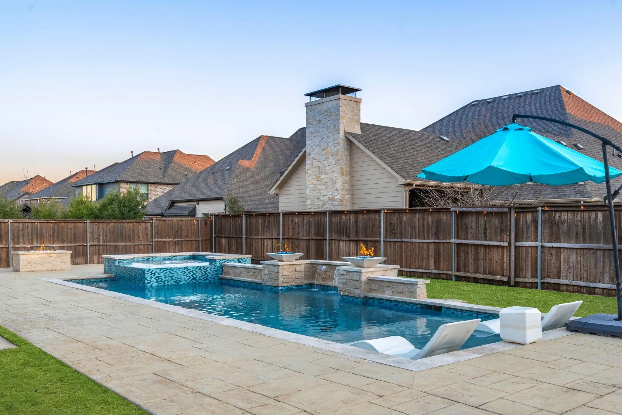 Single Family Residence For Sale in Collin County , 2713 Maverick Way, Celina, Texas 75009, 5 Bedroom, 5 Bathroom, 3 Garage spaces, 3,850 Sqft, built in 2018, mls#21387261, Real Estate Agent in Celina, Homes For Sale in Collin county, Homes For Sale in Celina, Realtor in Celina Texas, Real Estate Brokerage Independent Realty Texas, Luminita Cordes Realtor