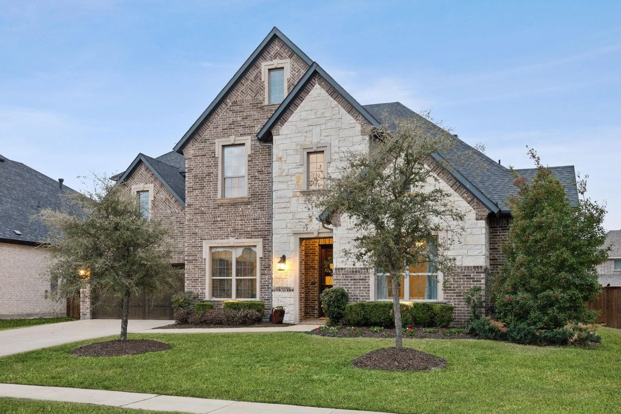 Single Family Residence For Sale in Collin County , 2713 Maverick Way, Celina, Texas 75009, 5 Bedroom, 5 Bathroom, 3 Garage spaces, 3,850 Sqft, built in 2018, mls#21387261, Real Estate Agent in Celina, Homes For Sale in Collin county, Homes For Sale in Celina, Realtor in Celina Texas, Real Estate Brokerage Independent Realty Texas, Luminita Cordes Realtor