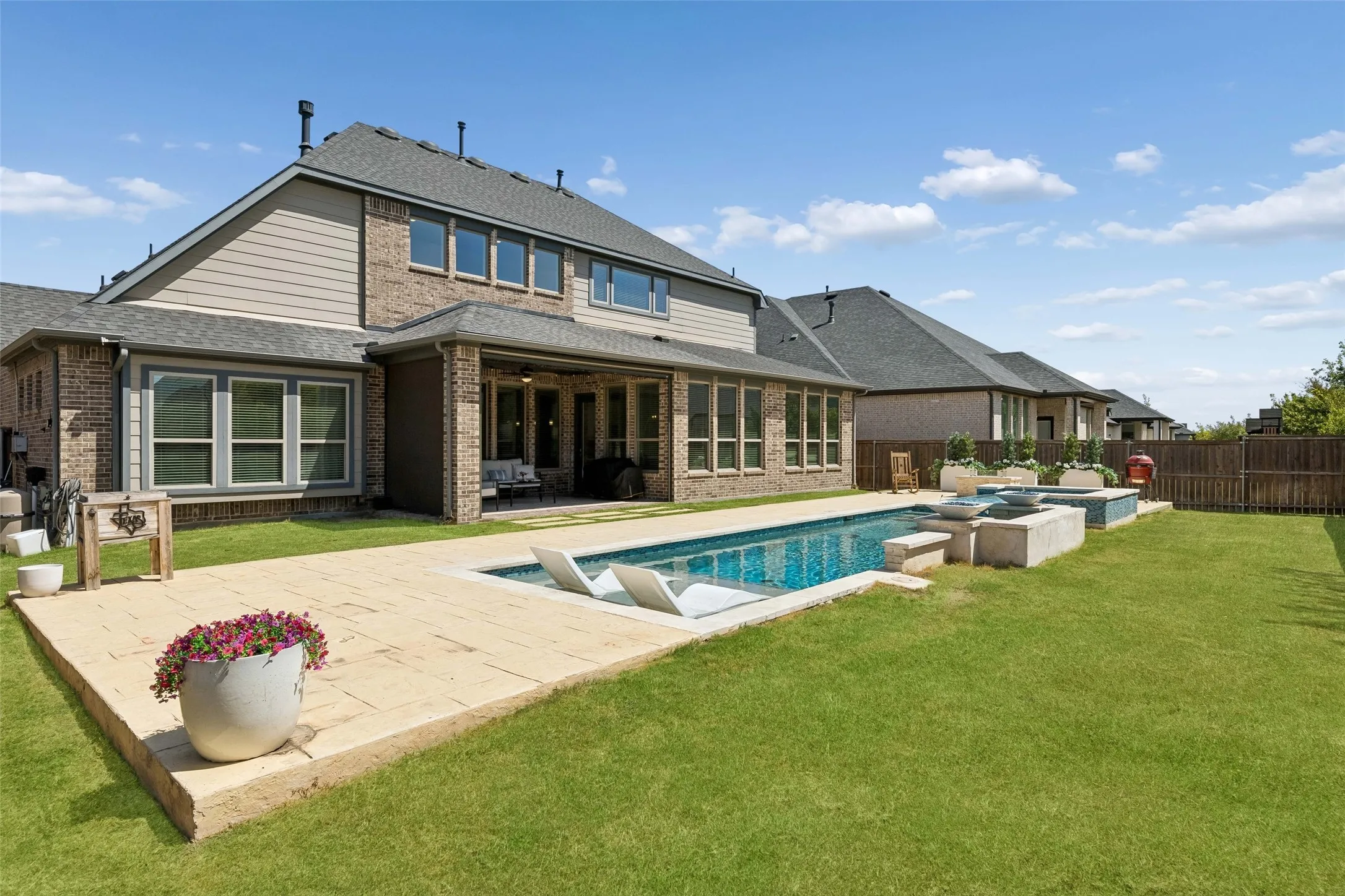 Single Family Residence For Sale in Collin County , 2713 Maverick Way, Celina, Texas 75009, 5 Bedroom, 5 Bathroom, 3 Garage spaces, 3,850 Sqft, built in 2018, mls#21387261, Real Estate Agent in Celina, Homes For Sale in Collin county, Homes For Sale in Celina, Realtor in Celina Texas, Real Estate Brokerage Independent Realty Texas, Luminita Cordes Realtor