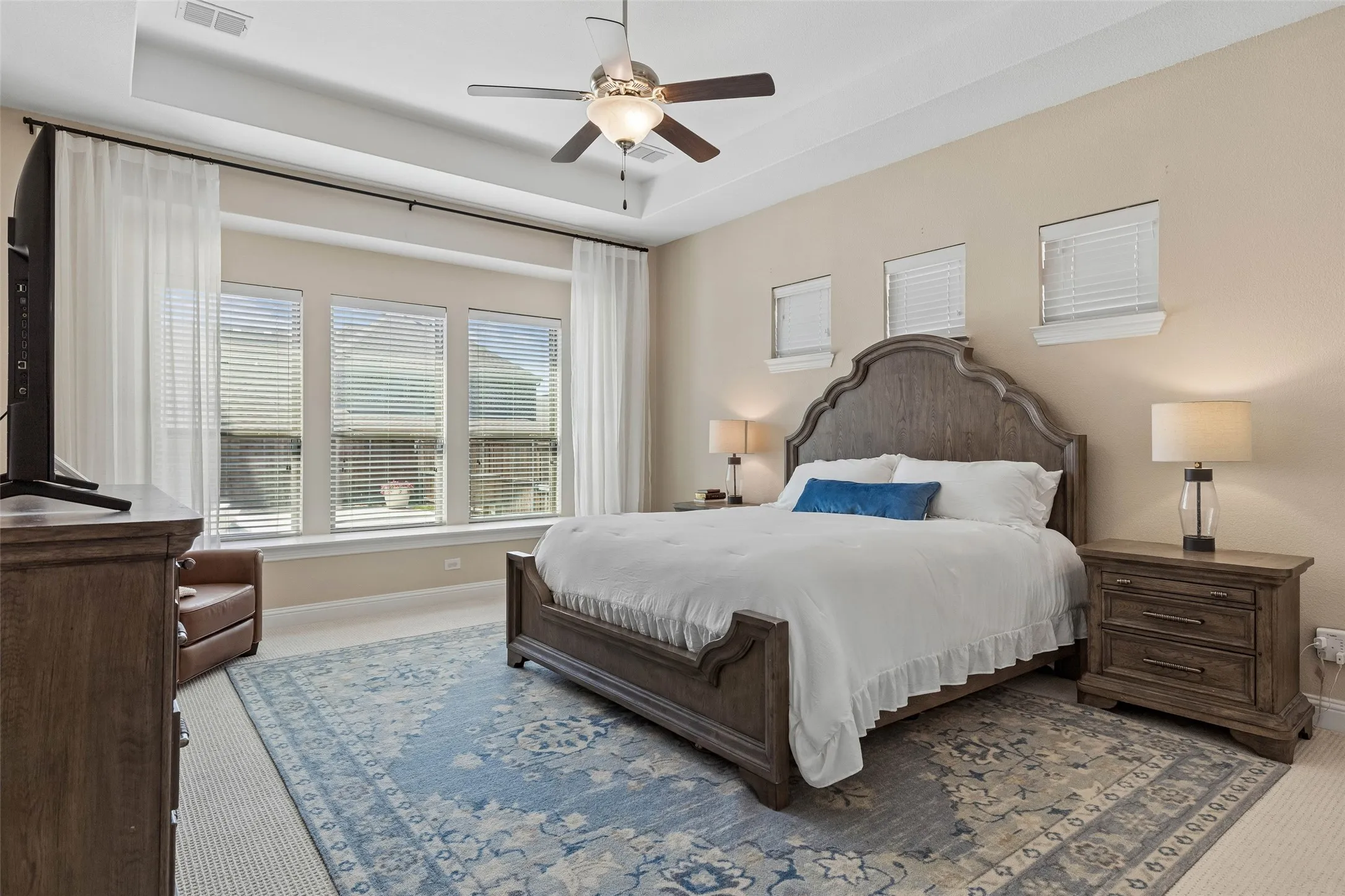 Single Family Residence For Sale in Collin County , 2713 Maverick Way, Celina, Texas 75009, 5 Bedroom, 5 Bathroom, 3 Garage spaces, 3,850 Sqft, built in 2018, mls#21387261, Real Estate Agent in Celina, Homes For Sale in Collin county, Homes For Sale in Celina, Realtor in Celina Texas, Real Estate Brokerage Independent Realty Texas, Luminita Cordes Realtor