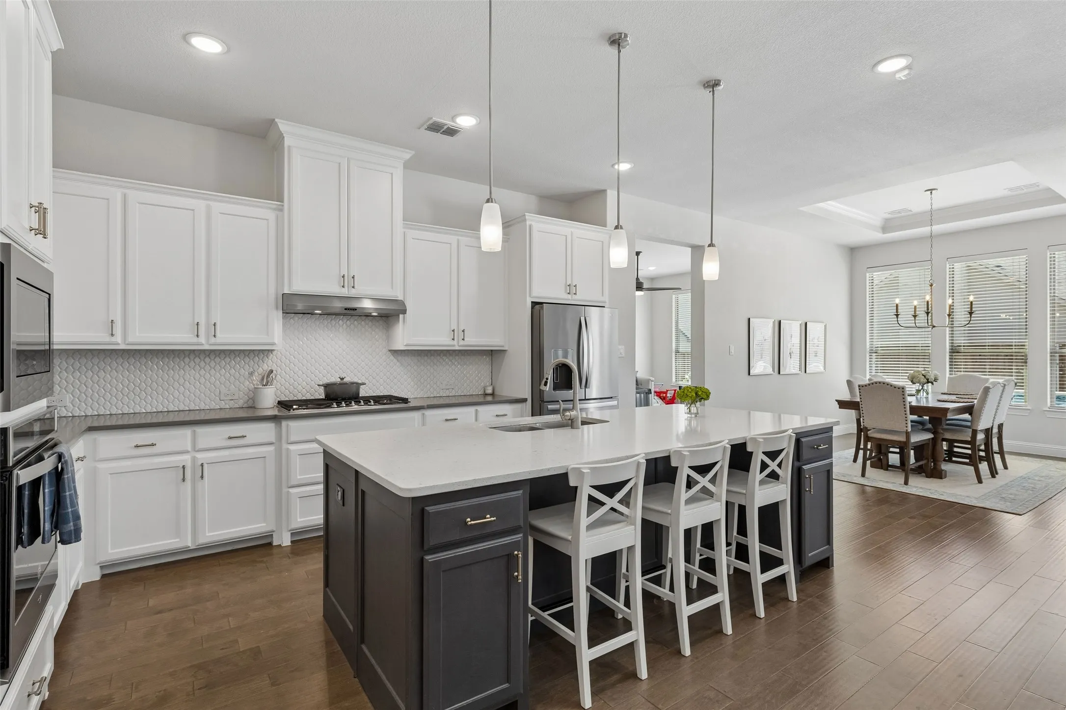Single Family Residence For Sale in Collin County , 2713 Maverick Way, Celina, Texas 75009, 5 Bedroom, 5 Bathroom, 3 Garage spaces, 3,850 Sqft, built in 2018, mls#21387261, Real Estate Agent in Celina, Homes For Sale in Collin county, Homes For Sale in Celina, Realtor in Celina Texas, Real Estate Brokerage Independent Realty Texas, Luminita Cordes Realtor