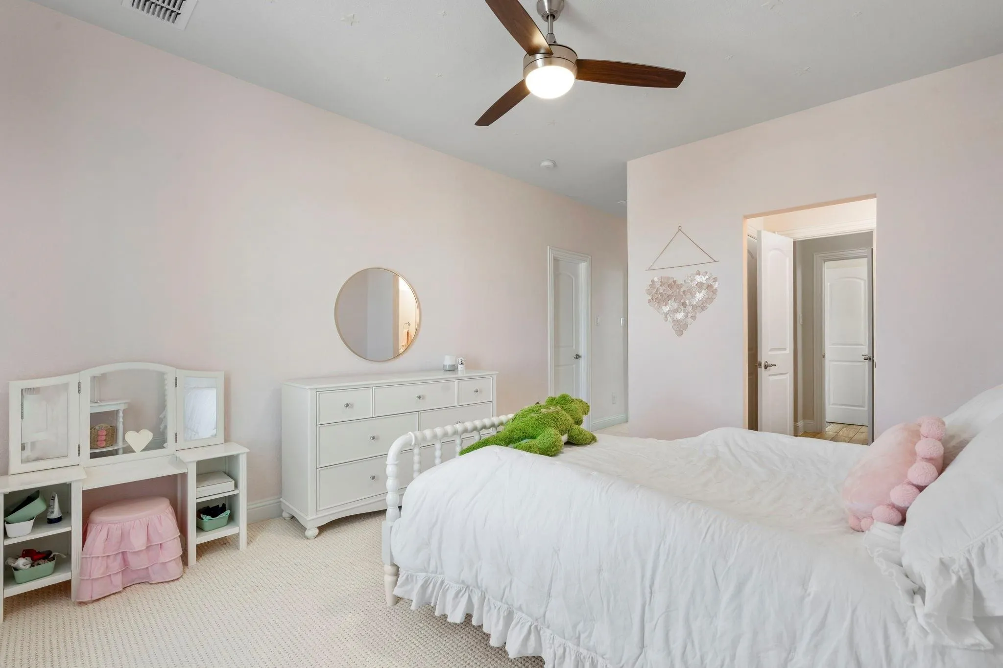 Single Family Residence For Sale in Collin County , 2713 Maverick Way, Celina, Texas 75009, 5 Bedroom, 5 Bathroom, 3 Garage spaces, 3,850 Sqft, built in 2018, mls#21387261, Real Estate Agent in Celina, Homes For Sale in Collin county, Homes For Sale in Celina, Realtor in Celina Texas, Real Estate Brokerage Independent Realty Texas, Luminita Cordes Realtor