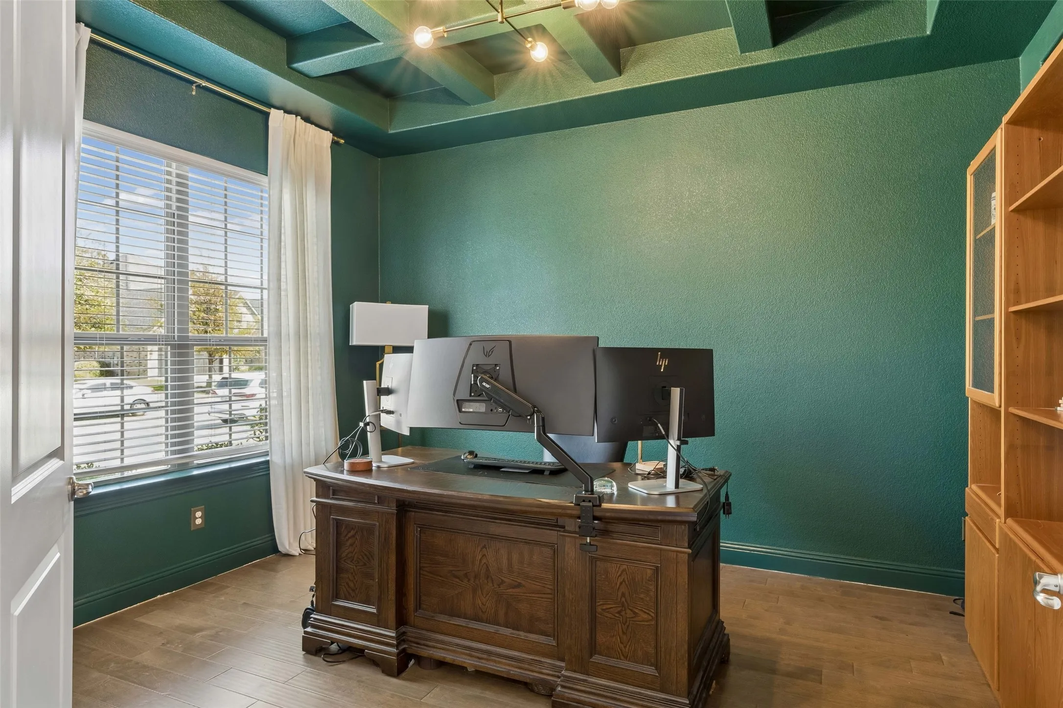 Single Family Residence For Sale in Collin County , 2713 Maverick Way, Celina, Texas 75009, 5 Bedroom, 5 Bathroom, 3 Garage spaces, 3,850 Sqft, built in 2018, mls#21387261, Real Estate Agent in Celina, Homes For Sale in Collin county, Homes For Sale in Celina, Realtor in Celina Texas, Real Estate Brokerage Independent Realty Texas, Luminita Cordes Realtor