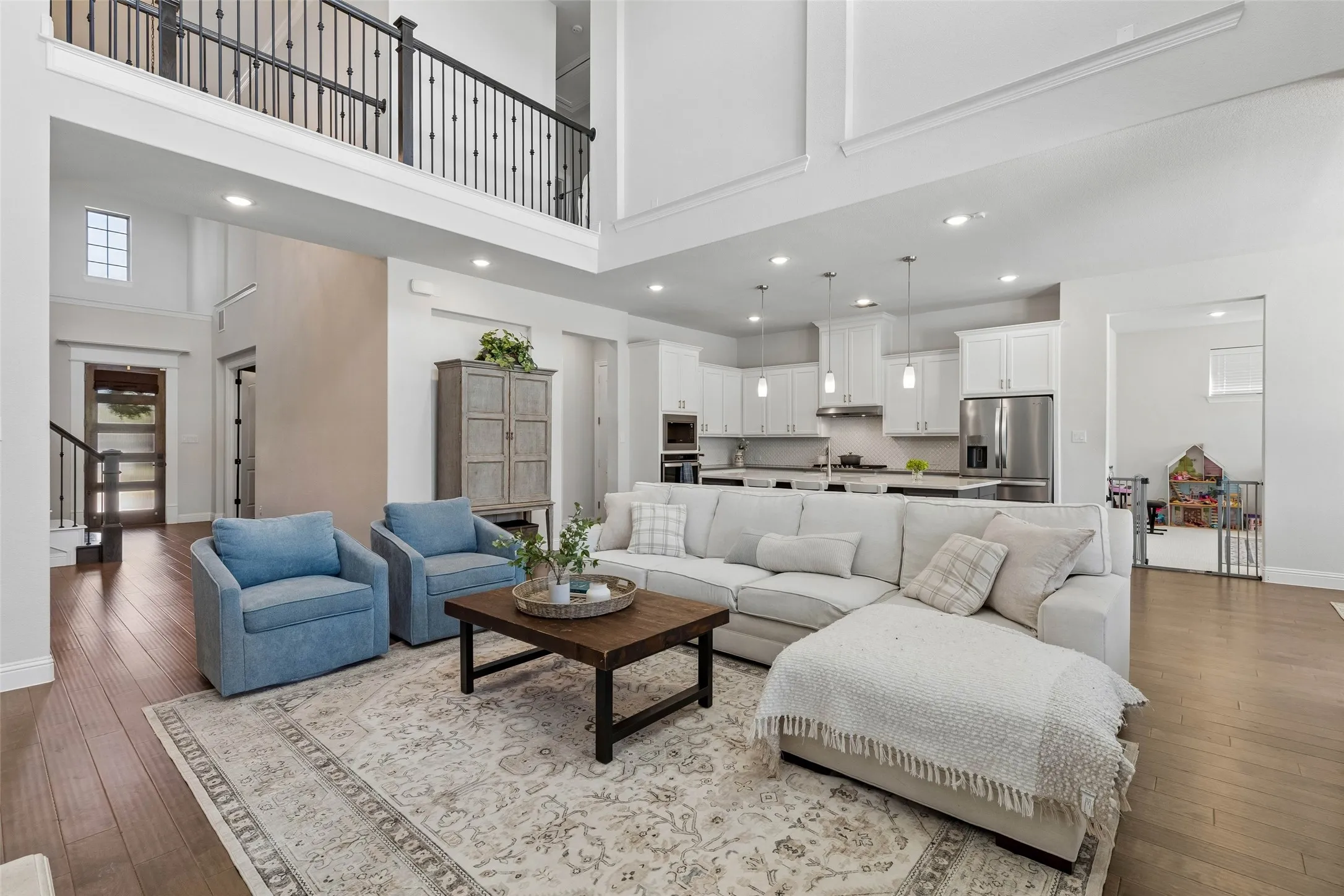 Single Family Residence For Sale in Collin County , 2713 Maverick Way, Celina, Texas 75009, 5 Bedroom, 5 Bathroom, 3 Garage spaces, 3,850 Sqft, built in 2018, mls#21387261, Real Estate Agent in Celina, Homes For Sale in Collin county, Homes For Sale in Celina, Realtor in Celina Texas, Real Estate Brokerage Independent Realty Texas, Luminita Cordes Realtor