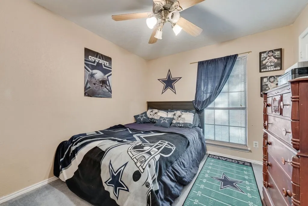 Single Family Residence For Sale in Ellis County , 134 Deborde Circle, Red Oak, Texas 75154, 3 Bedroom, 2 Bathroom, 2 Garage spaces, 1,508 Sqft, built in 1987, mls#21389174, Real Estate Agent in Red Oak, Homes For Sale in Ellis county, Homes For Sale in Red Oak, Realtor in Red Oak Texas, Real Estate Brokerage Independent Realty Texas, Luminita Cordes Realtor