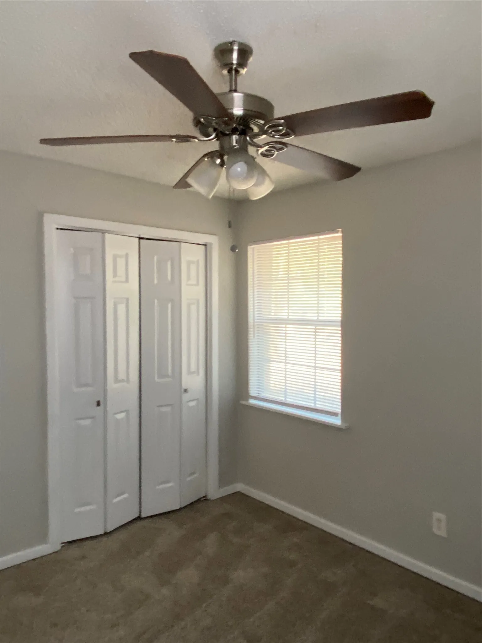 Single Family Residence For Rent in Dallas County , 7120 Waycrest Drive, Dallas, Texas 75232, 3 Bedroom, 2 Bathroom, 1 Garage spaces, 1,228 Sqft, built in 1955, mls#21390500, Real Estate Agent in Dallas, Homes For Rent in Dallas county, Homes For Rent in Dallas, Realtor in Dallas Texas, Real Estate Brokerage Independent Realty Texas, Luminita Cordes Realtor