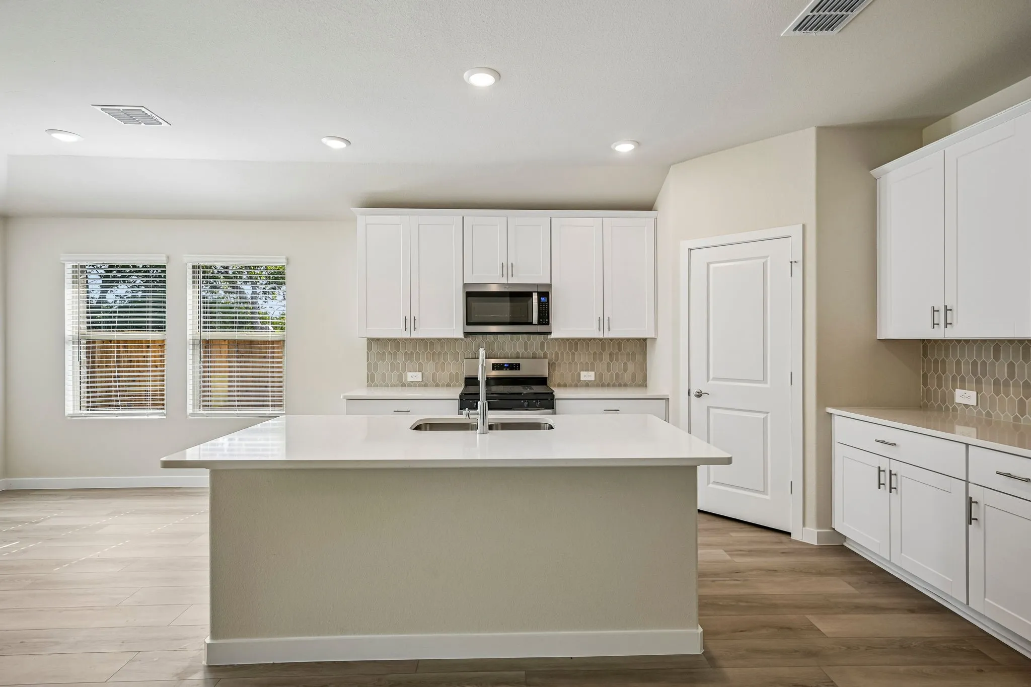 Photo is not of the actual home, but is an inspirational photo of builder’s model home and may depict options, furnishings, and/or decorator features that are not included.