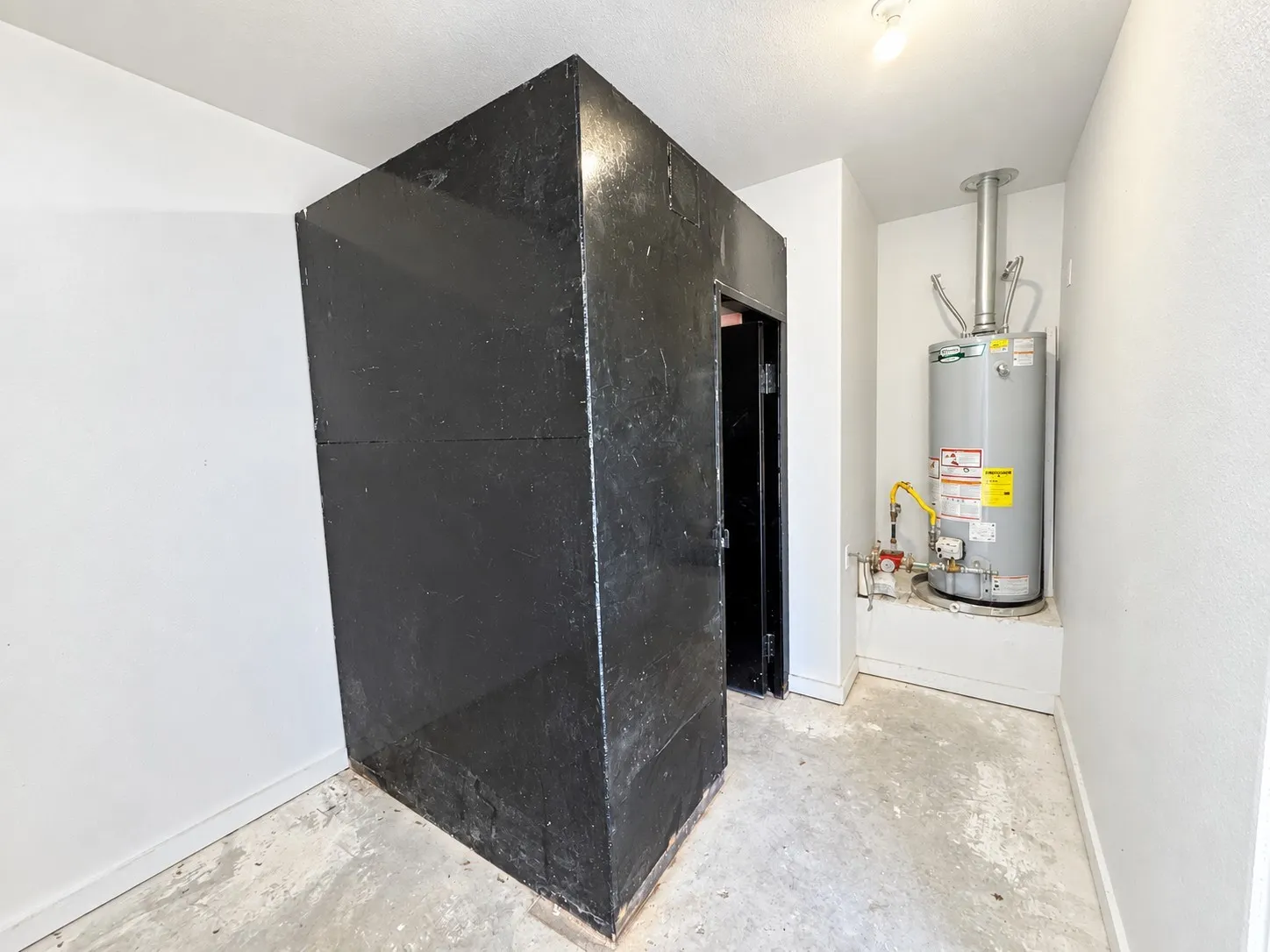 Single Family Residence For Sale in Cooke County , 916 N Mesquite Street, Muenster, Texas 76252, 3 Bedroom, 3 Bathroom, 3 Garage spaces, 2,548 Sqft, built in 2016, mls#21390506, Real Estate Agent in Muenster, Homes For Sale in Cooke county, Homes For Sale in Muenster, Realtor in Muenster Texas, Real Estate Brokerage Independent Realty Texas, Luminita Cordes Realtor
