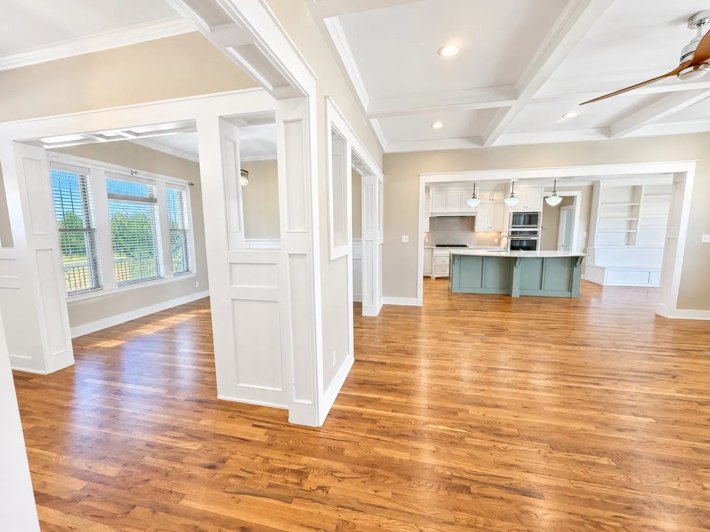 Single Family Residence For Sale in Cooke County , 916 N Mesquite Street, Muenster, Texas 76252, 3 Bedroom, 3 Bathroom, 3 Garage spaces, 2,548 Sqft, built in 2016, mls#21390506, Real Estate Agent in Muenster, Homes For Sale in Cooke county, Homes For Sale in Muenster, Realtor in Muenster Texas, Real Estate Brokerage Independent Realty Texas, Luminita Cordes Realtor