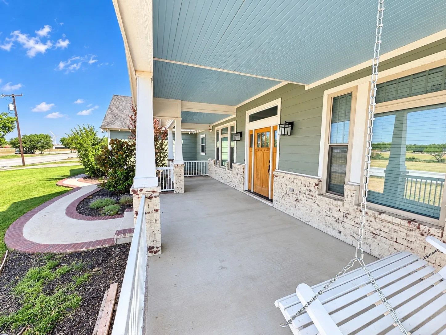 Single Family Residence For Sale in Cooke County , 916 N Mesquite Street, Muenster, Texas 76252, 3 Bedroom, 3 Bathroom, 3 Garage spaces, 2,548 Sqft, built in 2016, mls#21390506, Real Estate Agent in Muenster, Homes For Sale in Cooke county, Homes For Sale in Muenster, Realtor in Muenster Texas, Real Estate Brokerage Independent Realty Texas, Luminita Cordes Realtor