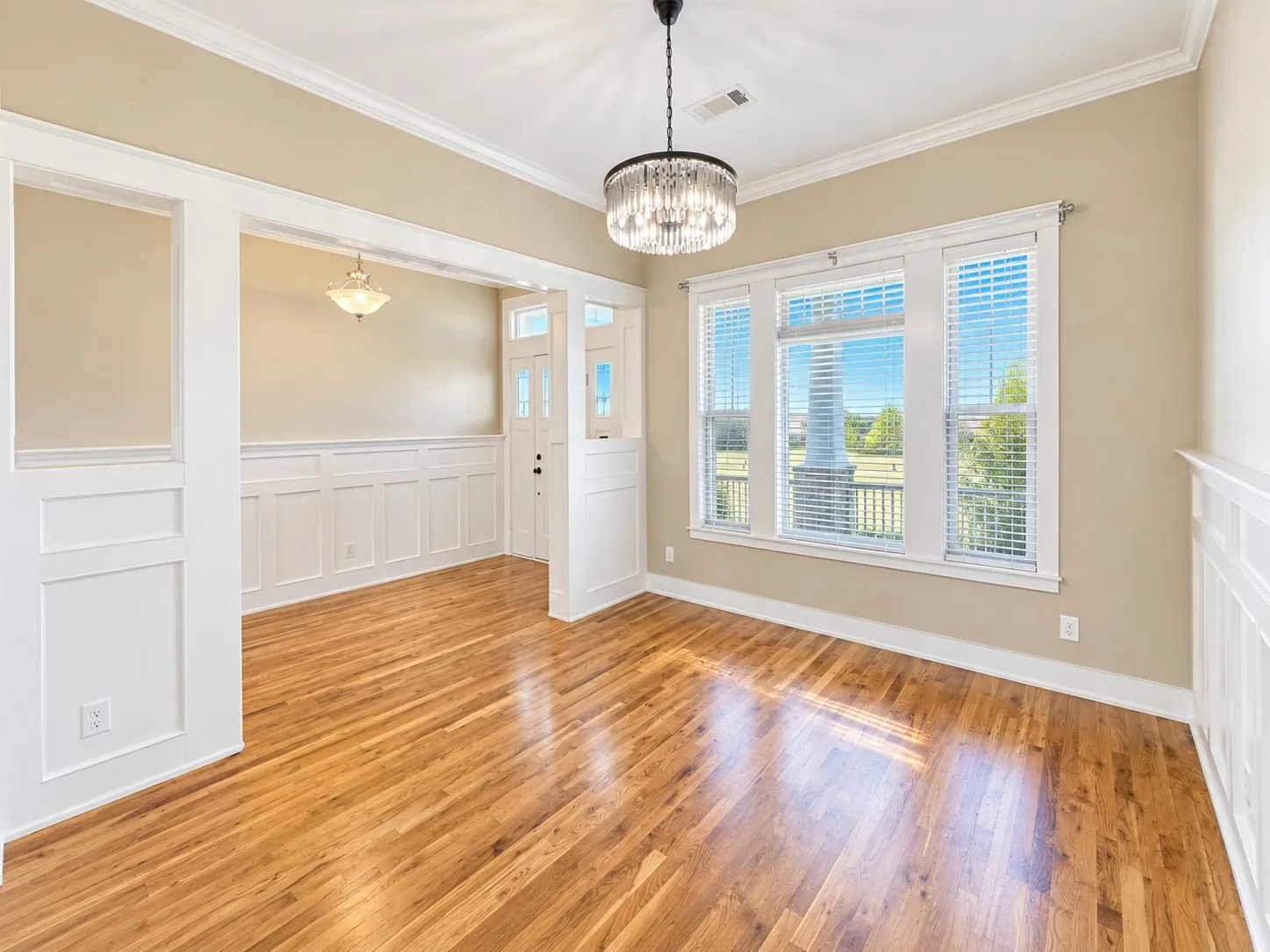 Single Family Residence For Sale in Cooke County , 916 N Mesquite Street, Muenster, Texas 76252, 3 Bedroom, 3 Bathroom, 3 Garage spaces, 2,548 Sqft, built in 2016, mls#21390506, Real Estate Agent in Muenster, Homes For Sale in Cooke county, Homes For Sale in Muenster, Realtor in Muenster Texas, Real Estate Brokerage Independent Realty Texas, Luminita Cordes Realtor