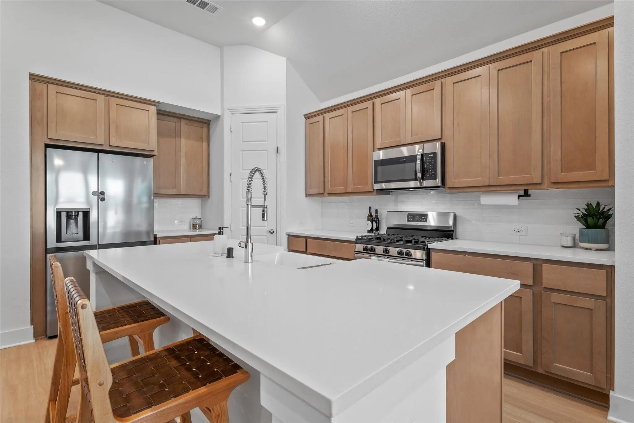 Kitchen Island - 4718 Firewheel Ct, Aubrey, TX 76227