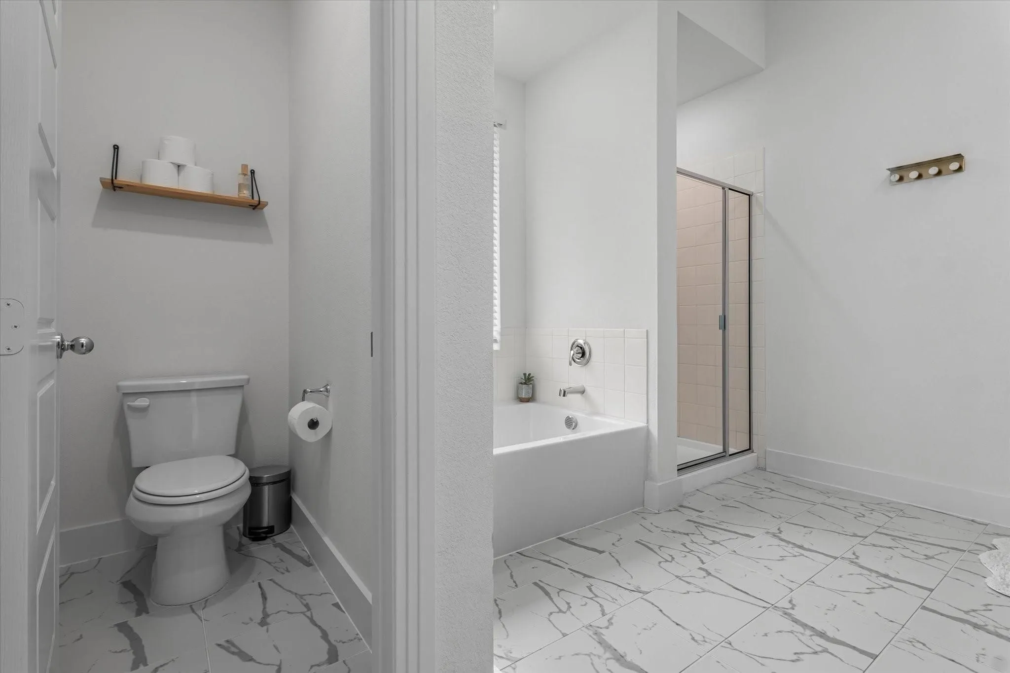 Main bathroom - 4718 Firewheel Ct, Aubrey, TX 76227
