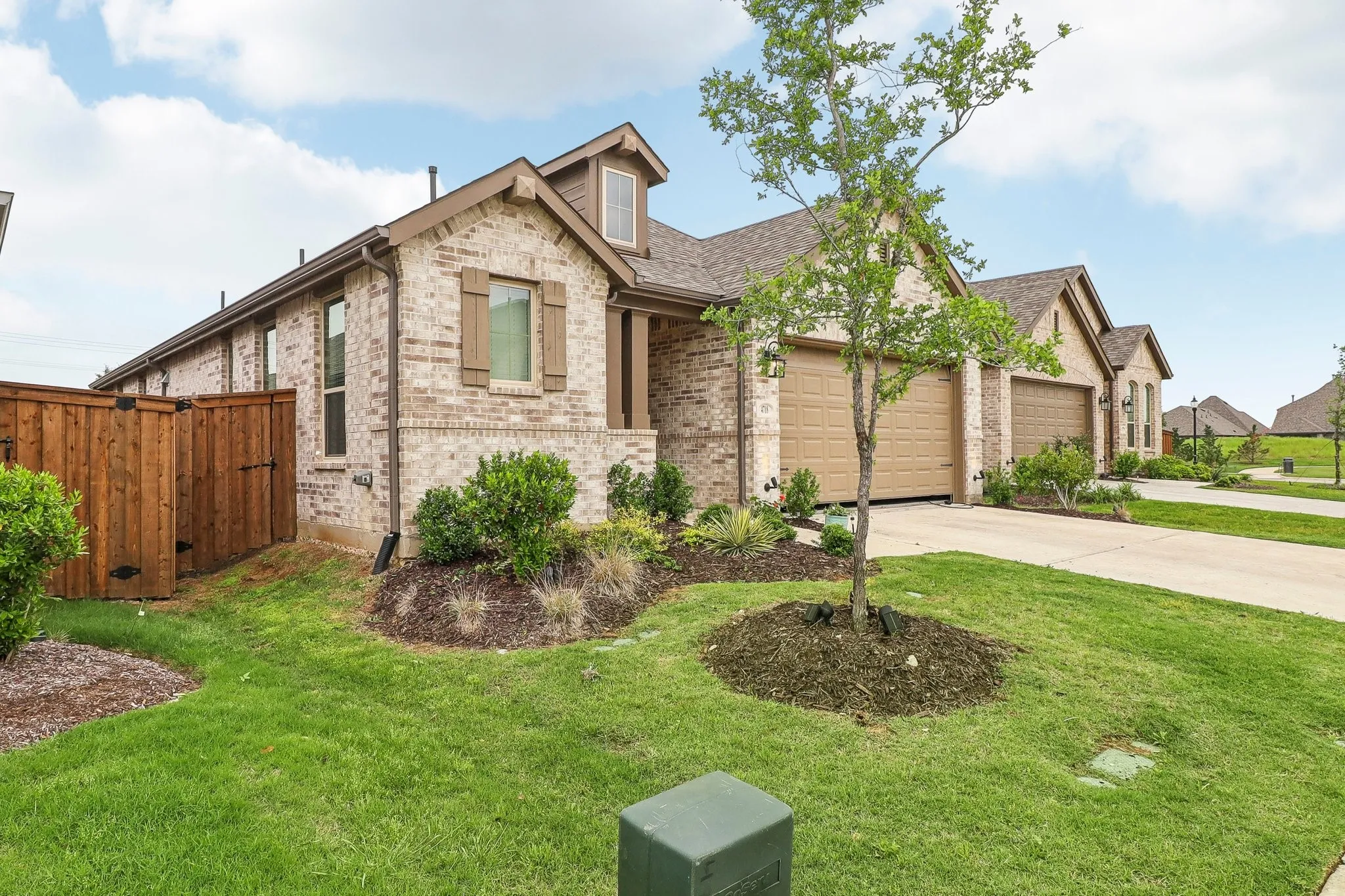 4718 Firewheel Ct, Aubrey, TX 76227