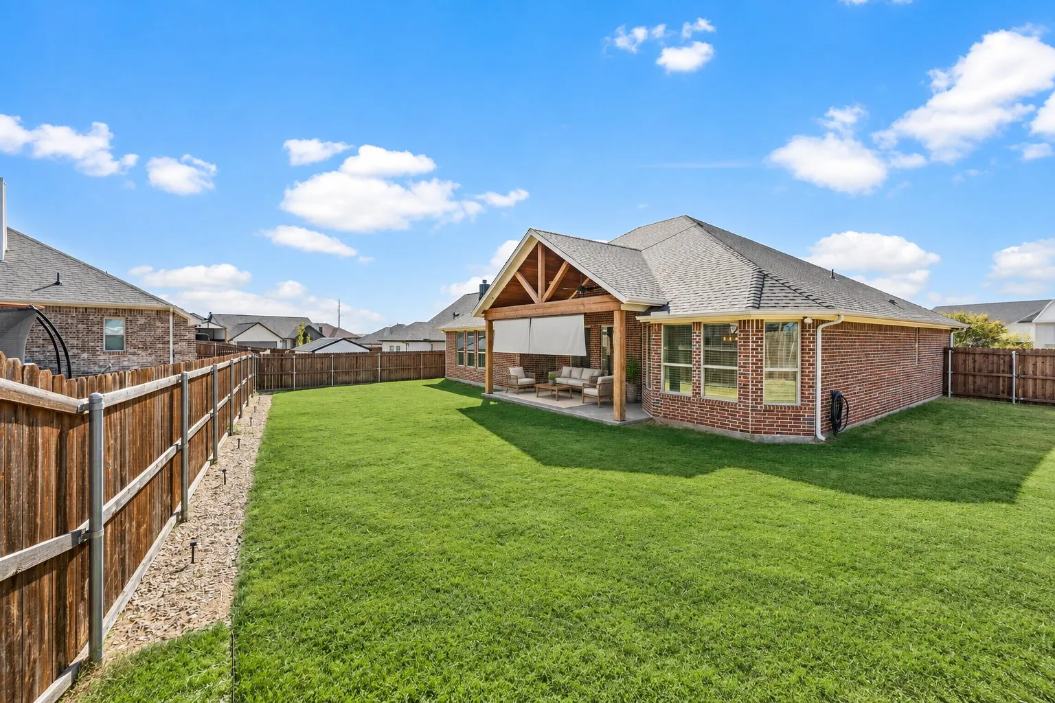 Single Family Residence For Sale in Hood County , 5002 Wearing Way Drive, Granbury, Texas 76049, 3 Bedroom, 2 Bathroom, 2 Garage spaces, 2,030 Sqft, built in 2021, mls#21390374, Real Estate Agent in Granbury, Homes For Sale in Hood county, Homes For Sale in Granbury, Realtor in Granbury Texas, Real Estate Brokerage Independent Realty Texas, Luminita Cordes Realtor