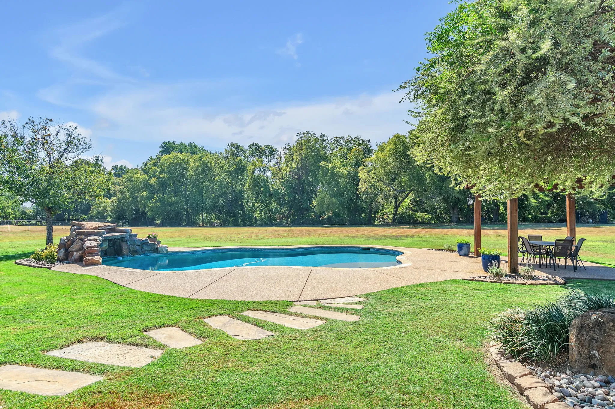 Single Family Residence For Sale in Parker County , 173 Cattlebaron Parc Drive, Fort Worth, Texas 76108, 4 Bedroom, 3 Bathroom, 3 Garage spaces, 3,745 Sqft, built in 1998, mls#21388868, Real Estate Agent in Fort Worth, Homes For Sale in Parker county, Homes For Sale in Fort Worth, Realtor in Fort Worth Texas, Real Estate Brokerage Independent Realty Texas, Luminita Cordes Realtor